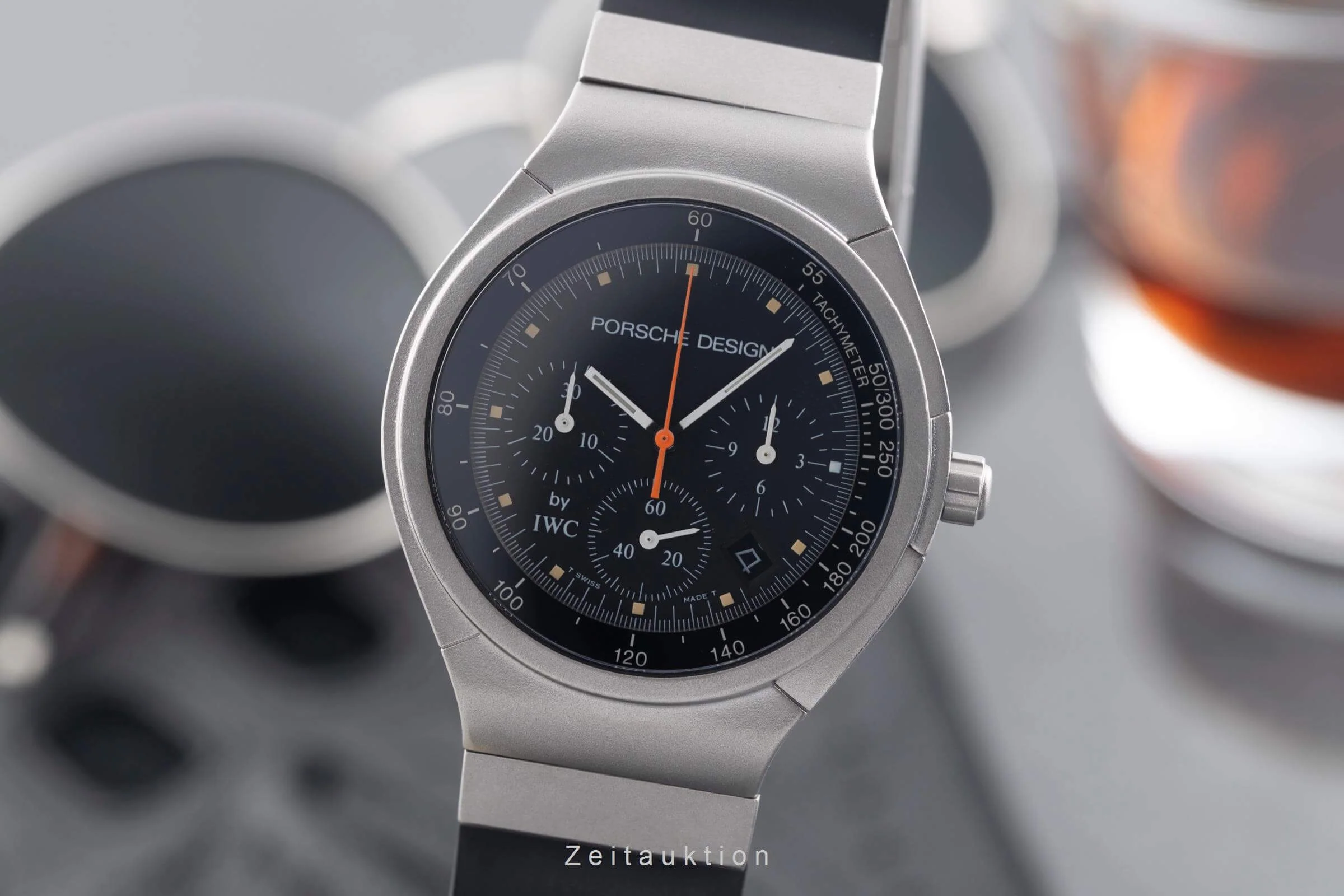IWC Porsche Design chronograph titanium quartz men's watch IW373801  [2502092] - Image 2