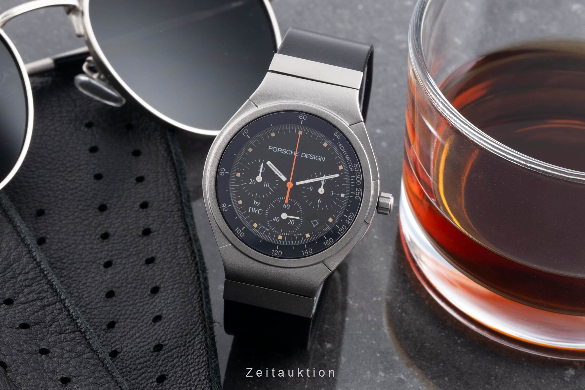 IWC Porsche Design chronograph titanium quartz men's watch IW373801  [2502092] - Image 4