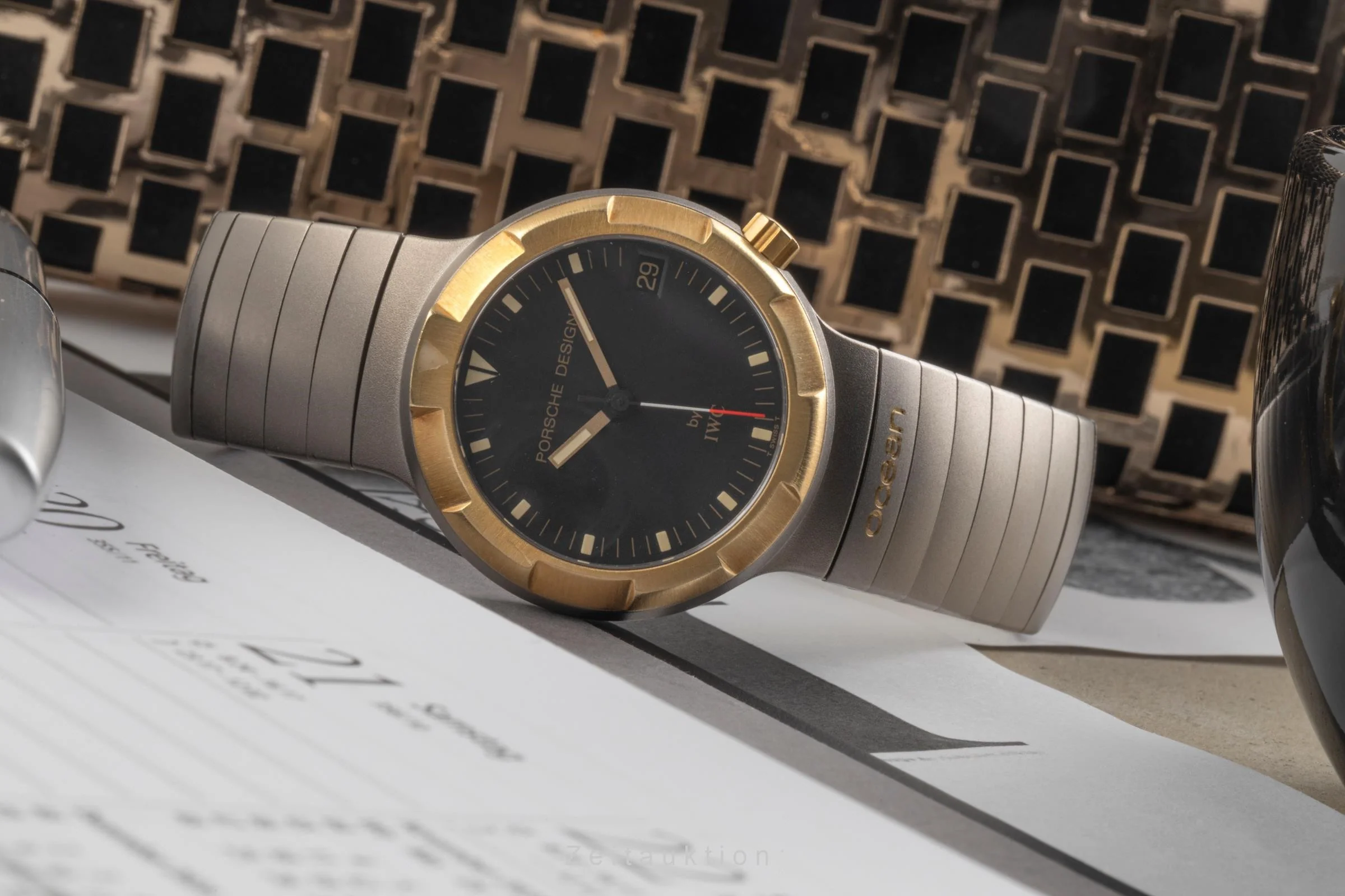 IWC Porsche Design titanium / gold automatic men's watch IW352303  [2400345] - Image 2