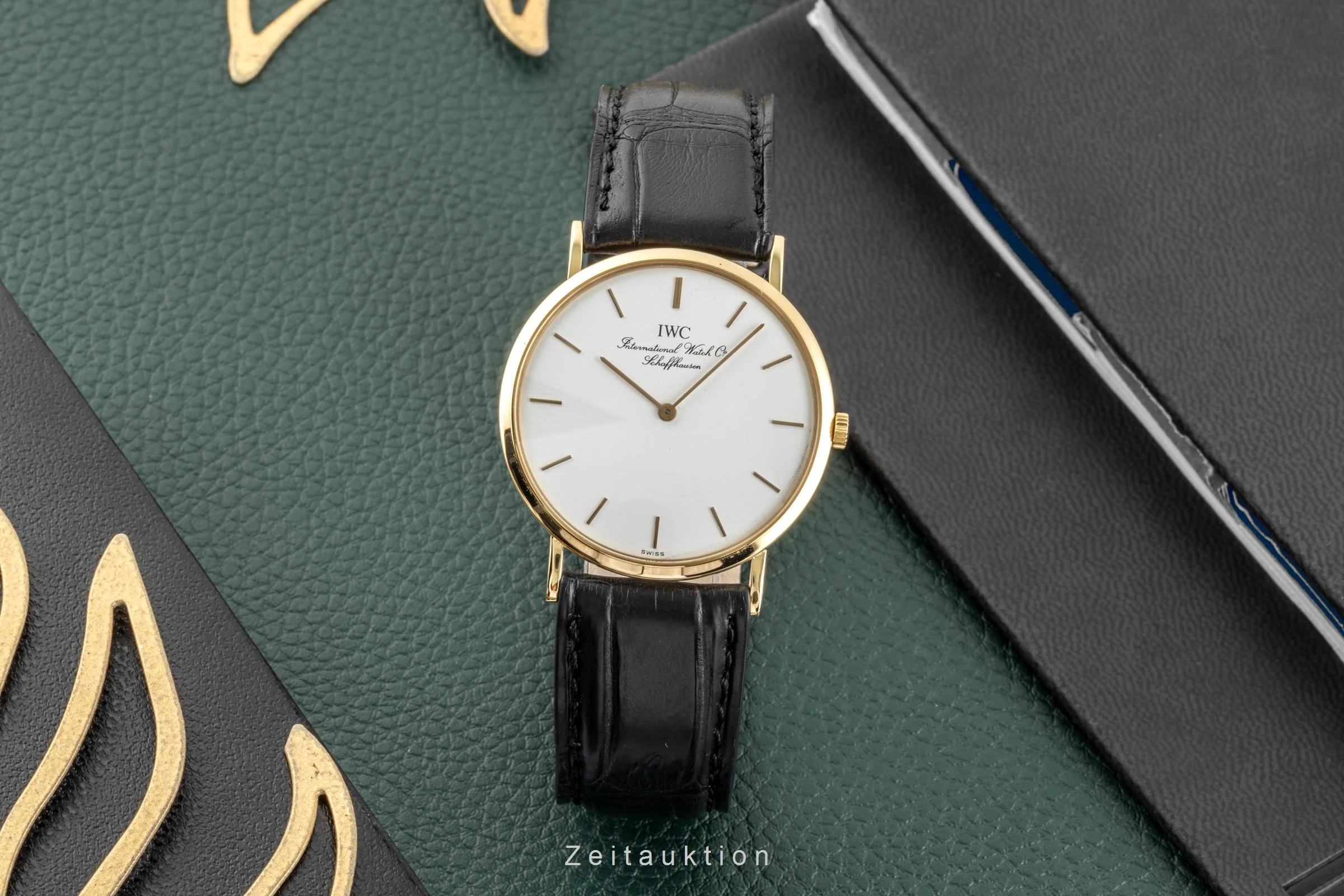 IWC Portofino 18 ct gold manual winding men's watch IW2008  [2302237] - Image 3