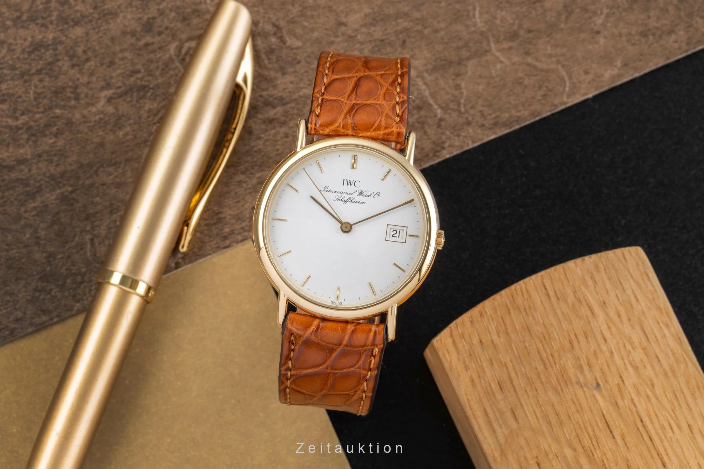 IWC Portofino 18 ct gold quartz men's watch IW3331  [2503149] - Image 4