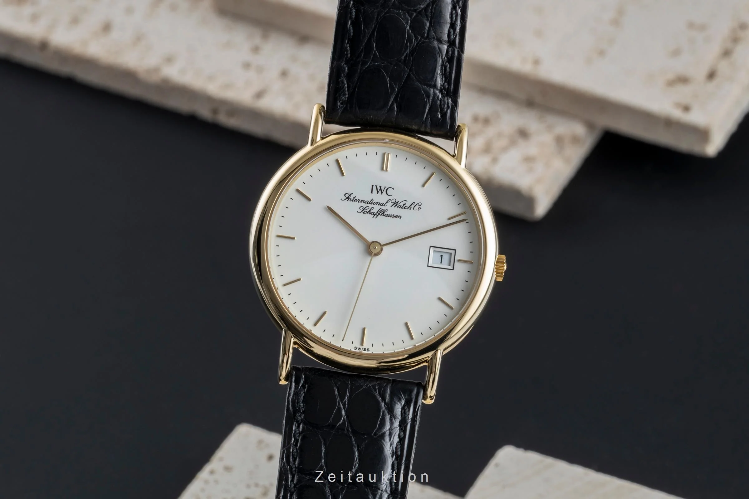 IWC Portofino 18 ct gold quartz men's watch IW333103  [2504614] - Image 2