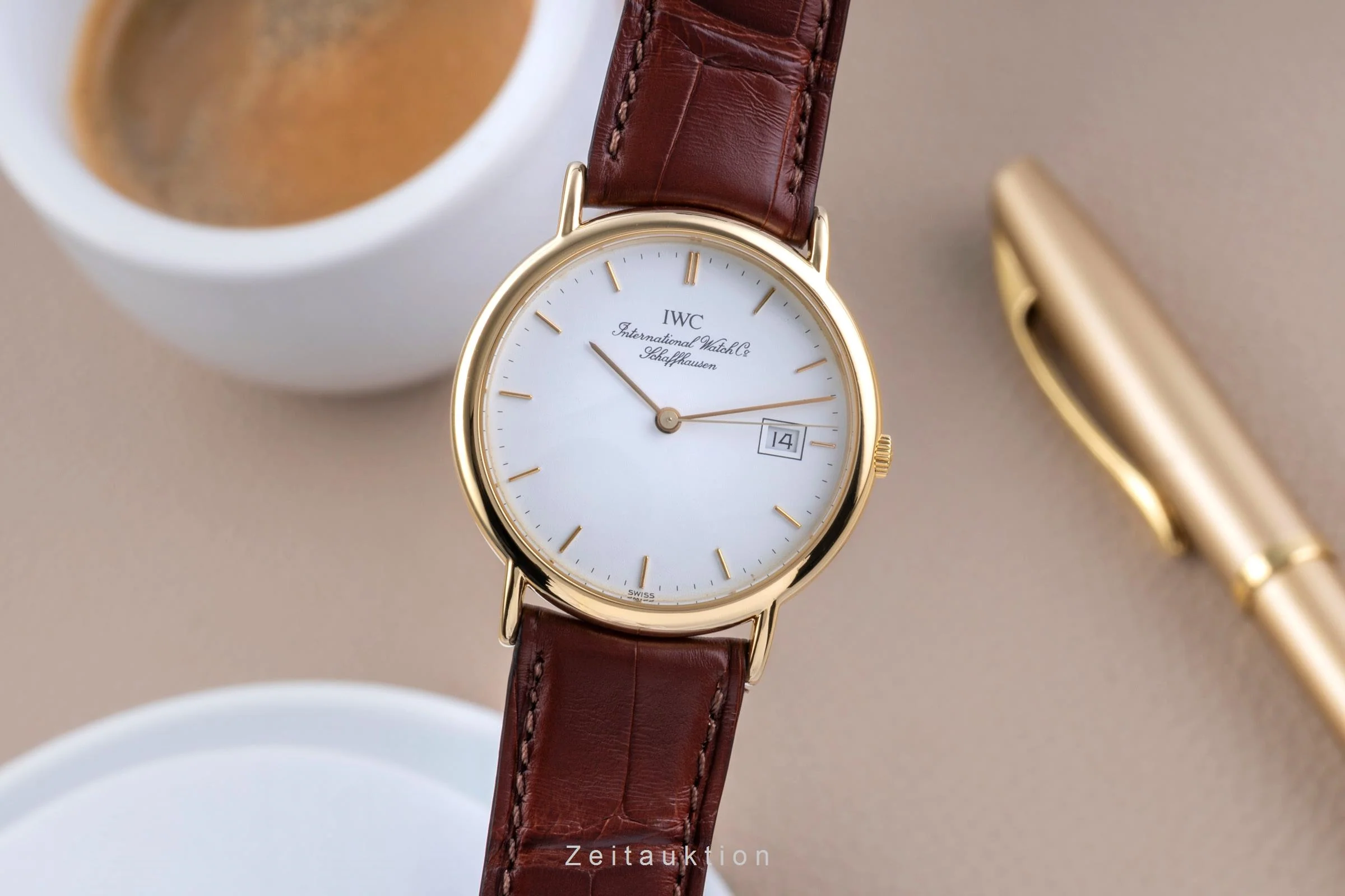 IWC Portofino 18 ct gold quartz men's watch IW333103  [2505755] - Image 2