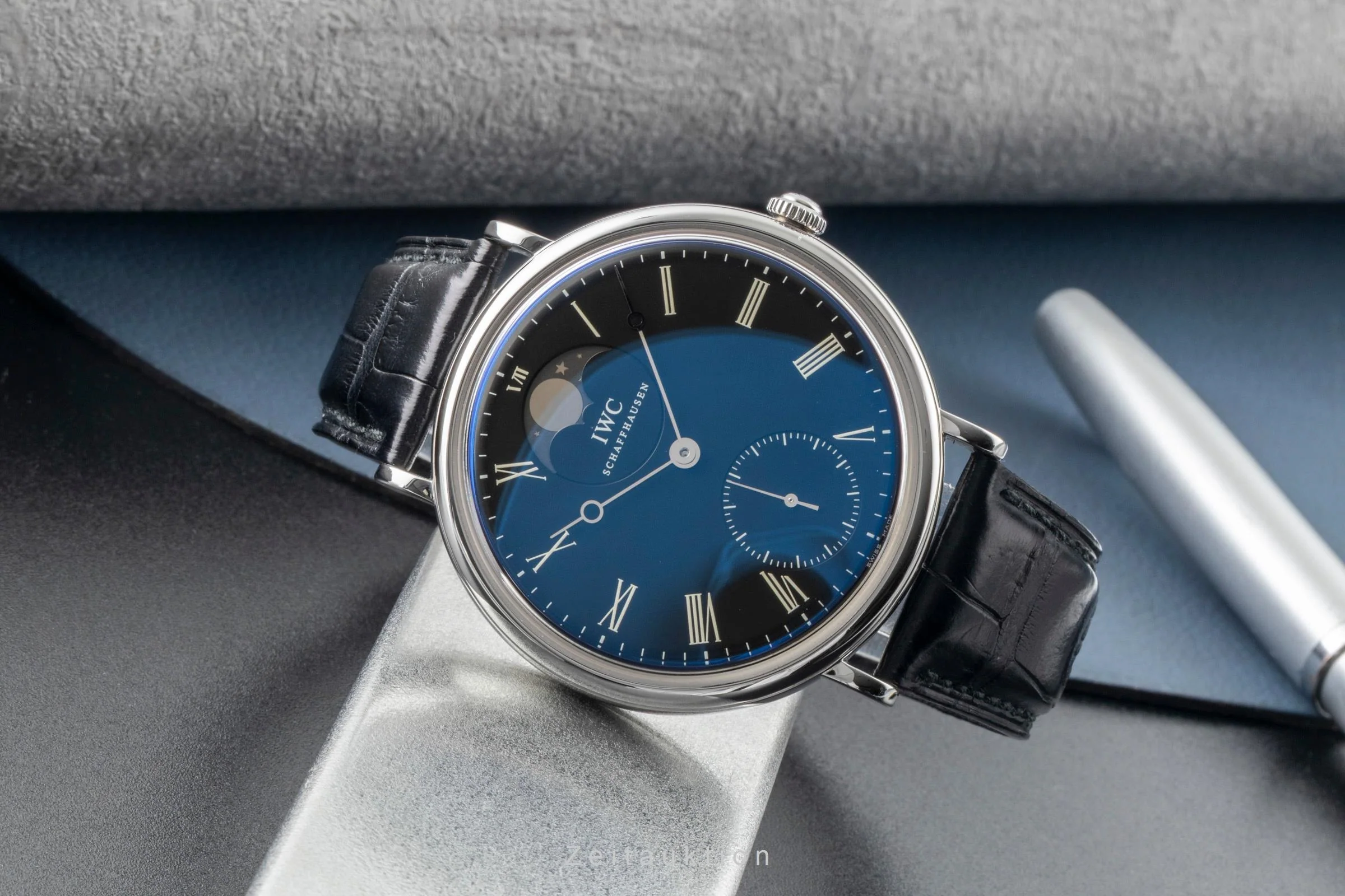 IWC Portofino steel manual winding men's watch IW544801 LP: 14500EUR  [2601198] - Image 3