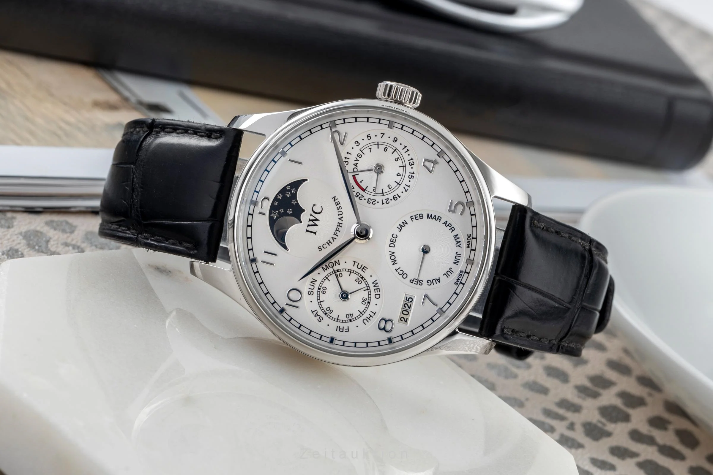 IWC Portuguese platinium automatic men's watch IW502219 LP: 54600EUR Limited  [2504091] - Image 3
