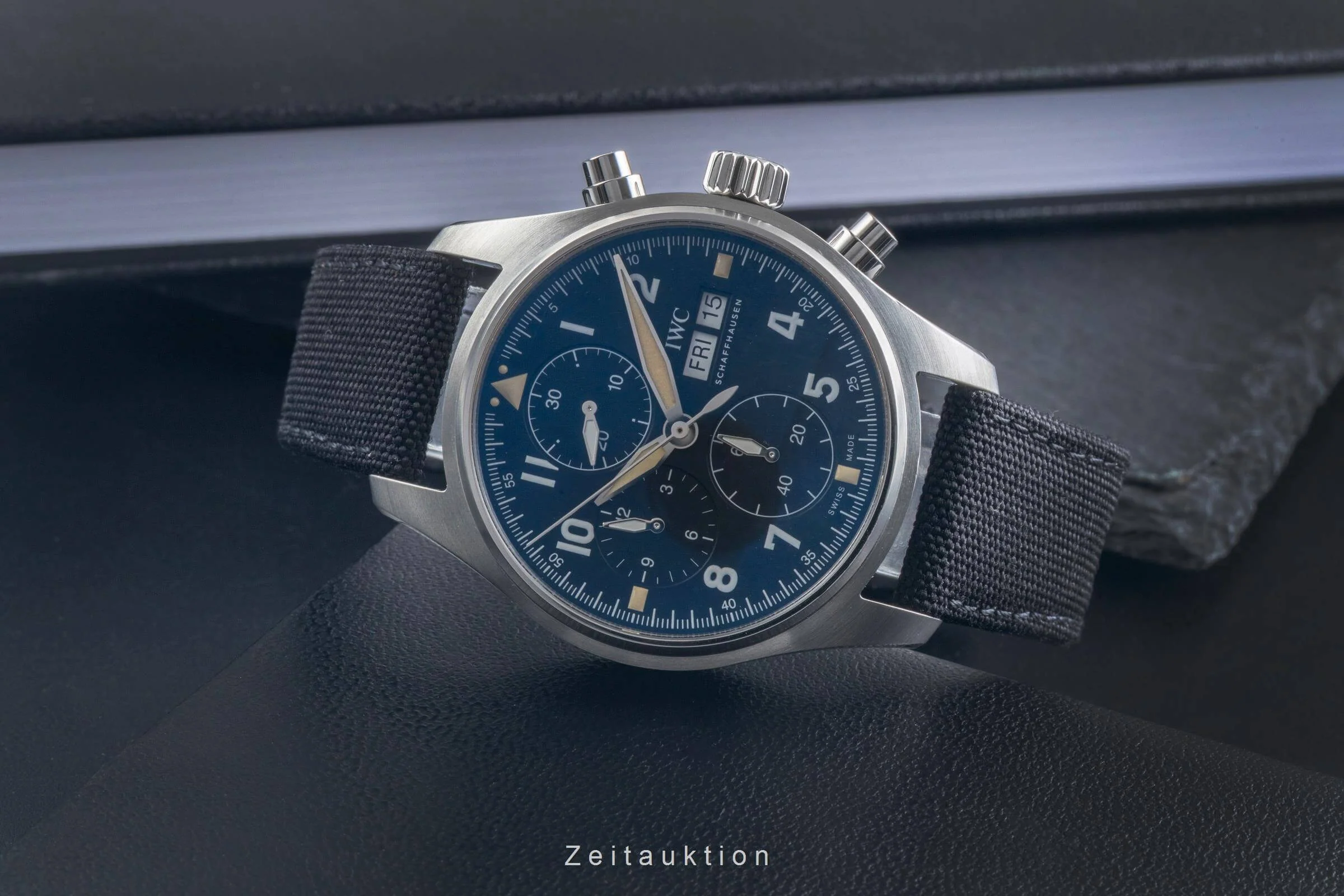 IWC Spitfire chronograph steel automatic men's watch IW387901 LP: 7900EUR  [2500659] - Image 3