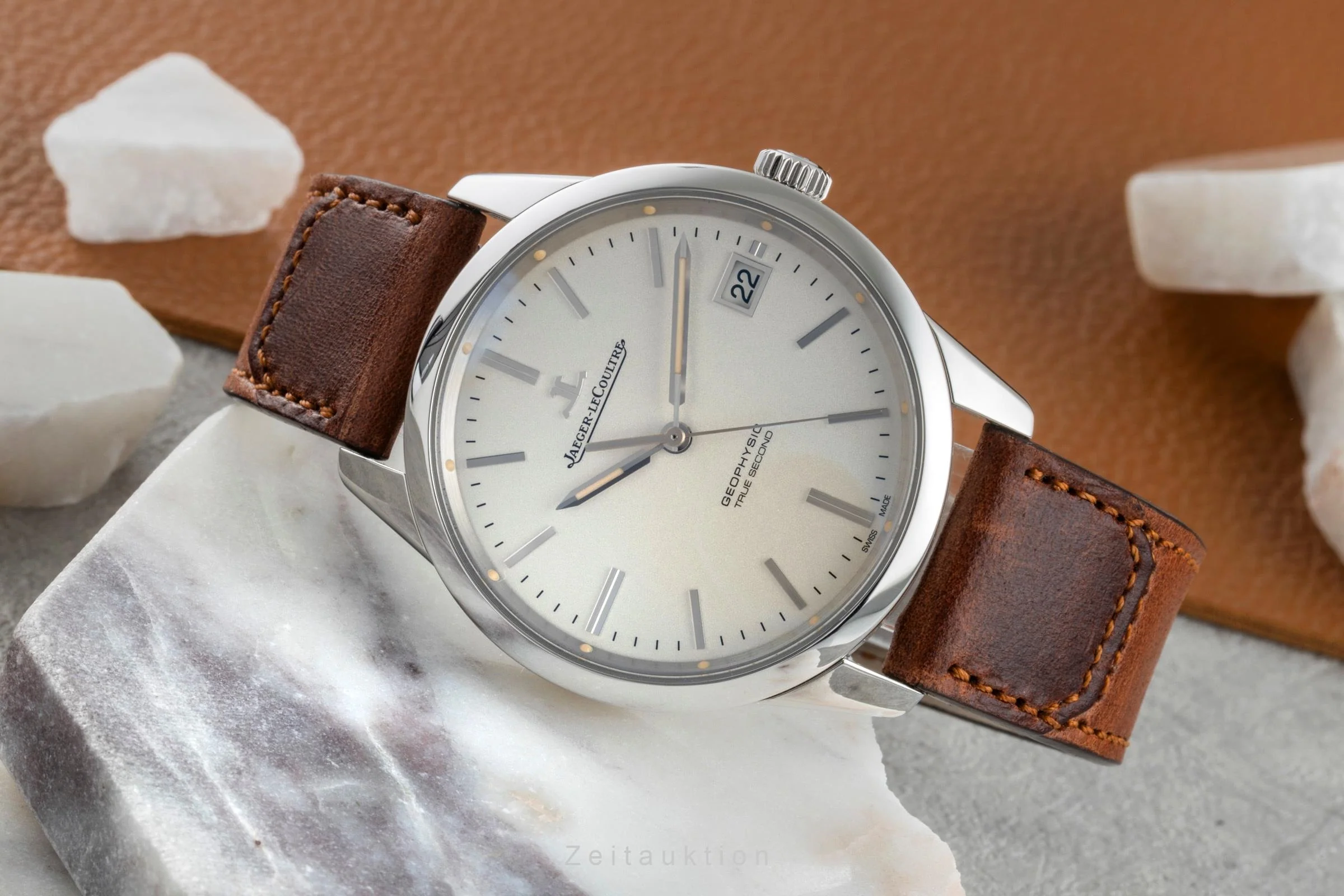 Jaeger LeCoultre Geophysic steel automatic men's watch Q8018420 501.8.T0.S  [2507390] - Image 3