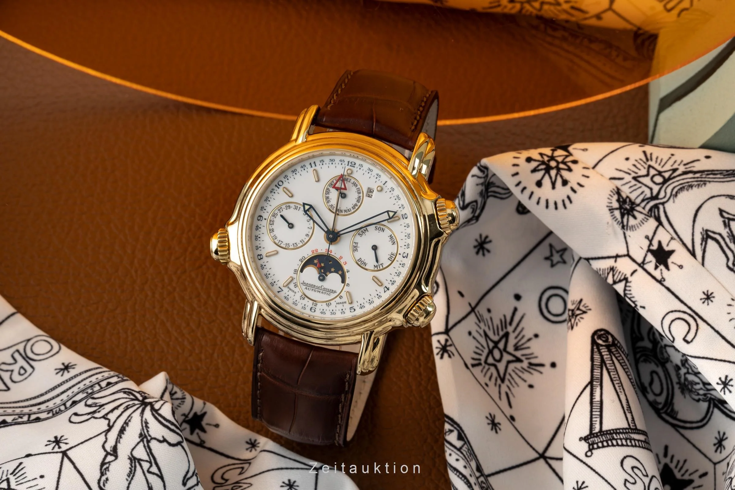 Jaeger LeCoultre Grand Réveil  18 ct gold automatic men's watch 180.1.99 LP: 42300EUR  [2206557] - Image 3