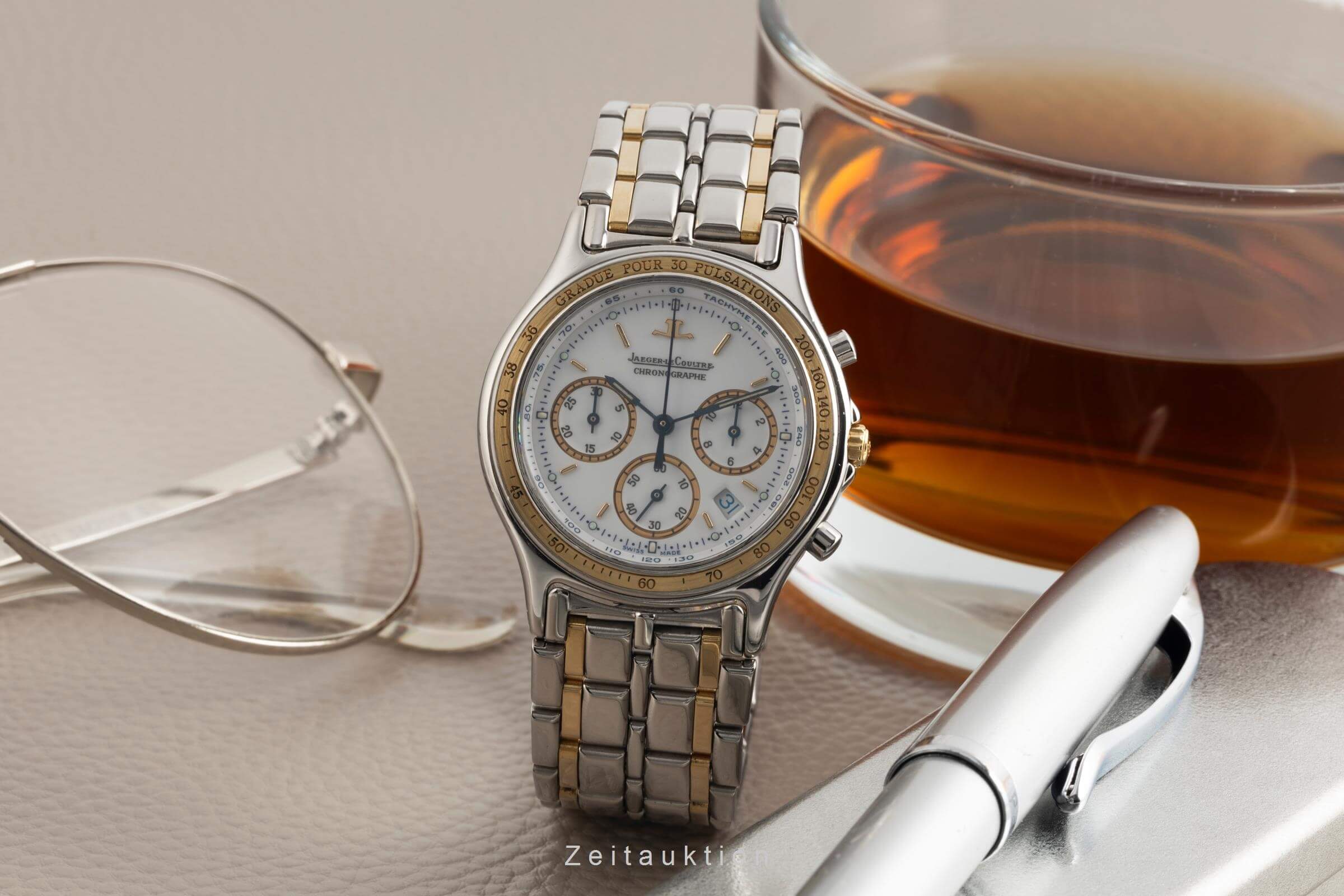 Jaeger LeCoultre Heraion chronograph steel / gold quartz men's watch 115.5.31  [2501290] - Image 4