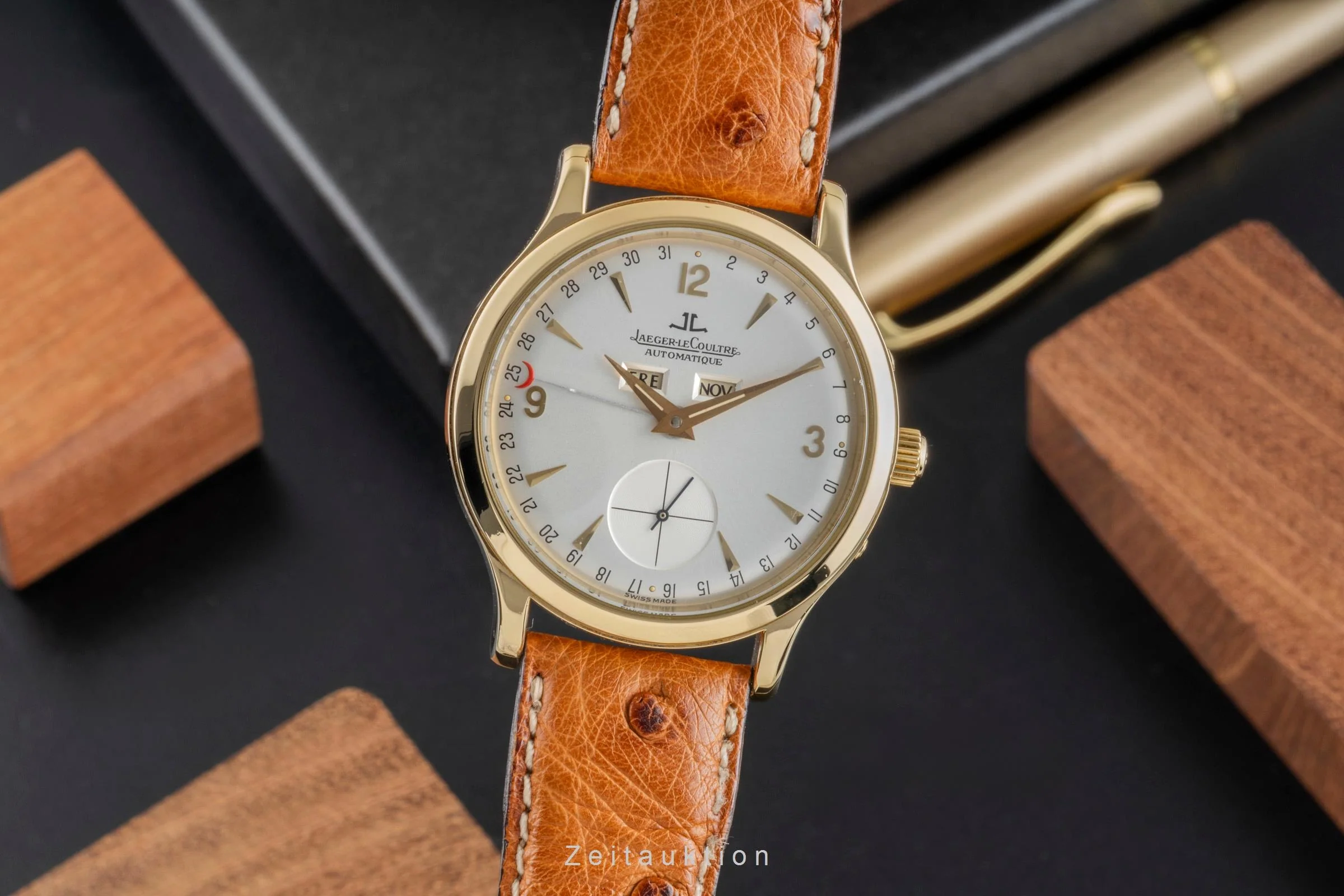 Jaeger LeCoultre Master Calendar 18 ct gold automatic men's watch 140.1.87  [2505612] - Image 2