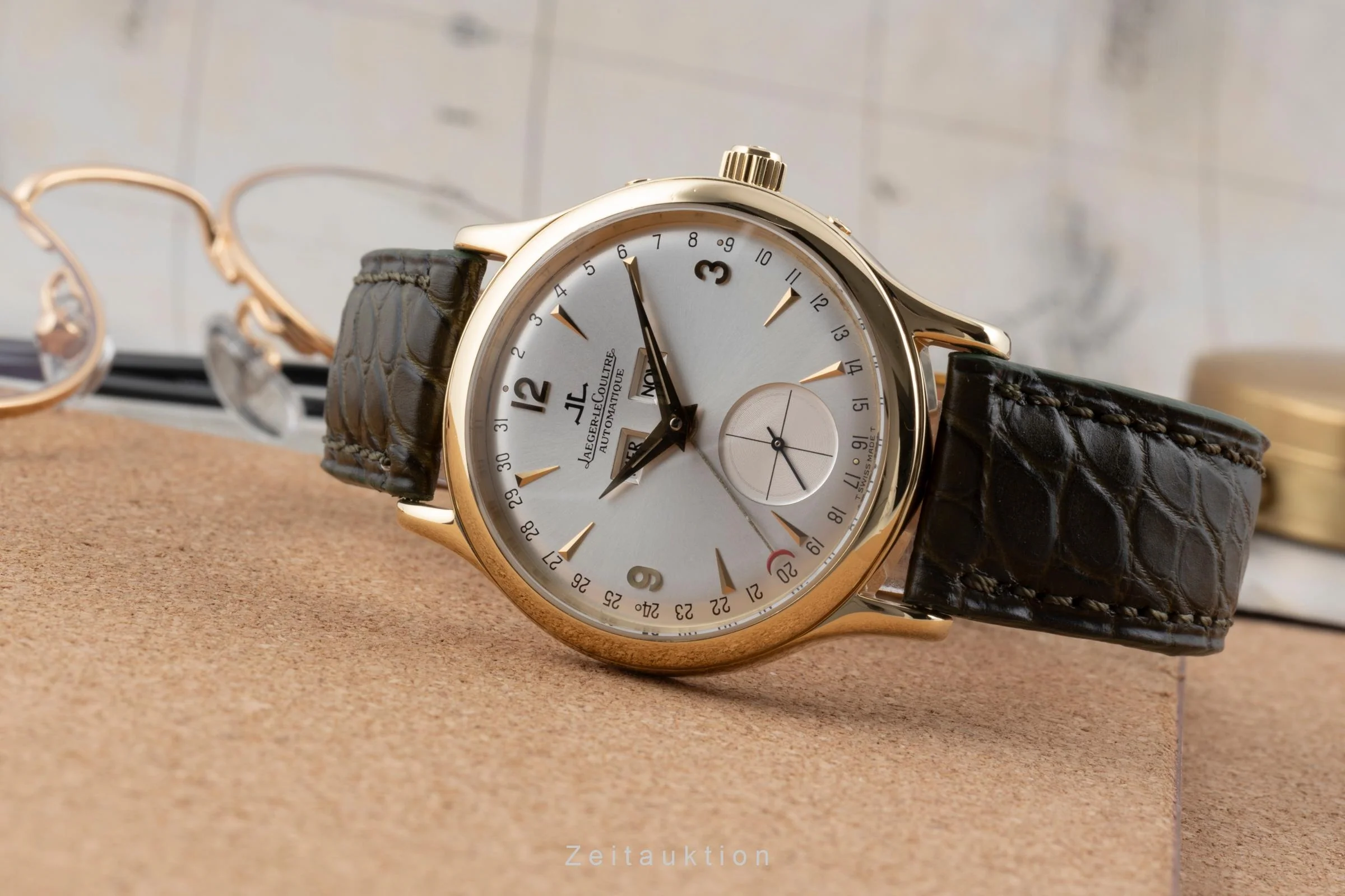 Jaeger LeCoultre Master Calendar 18 ct gold automatic men's watch 140.1.87  [2506783] - Image 3