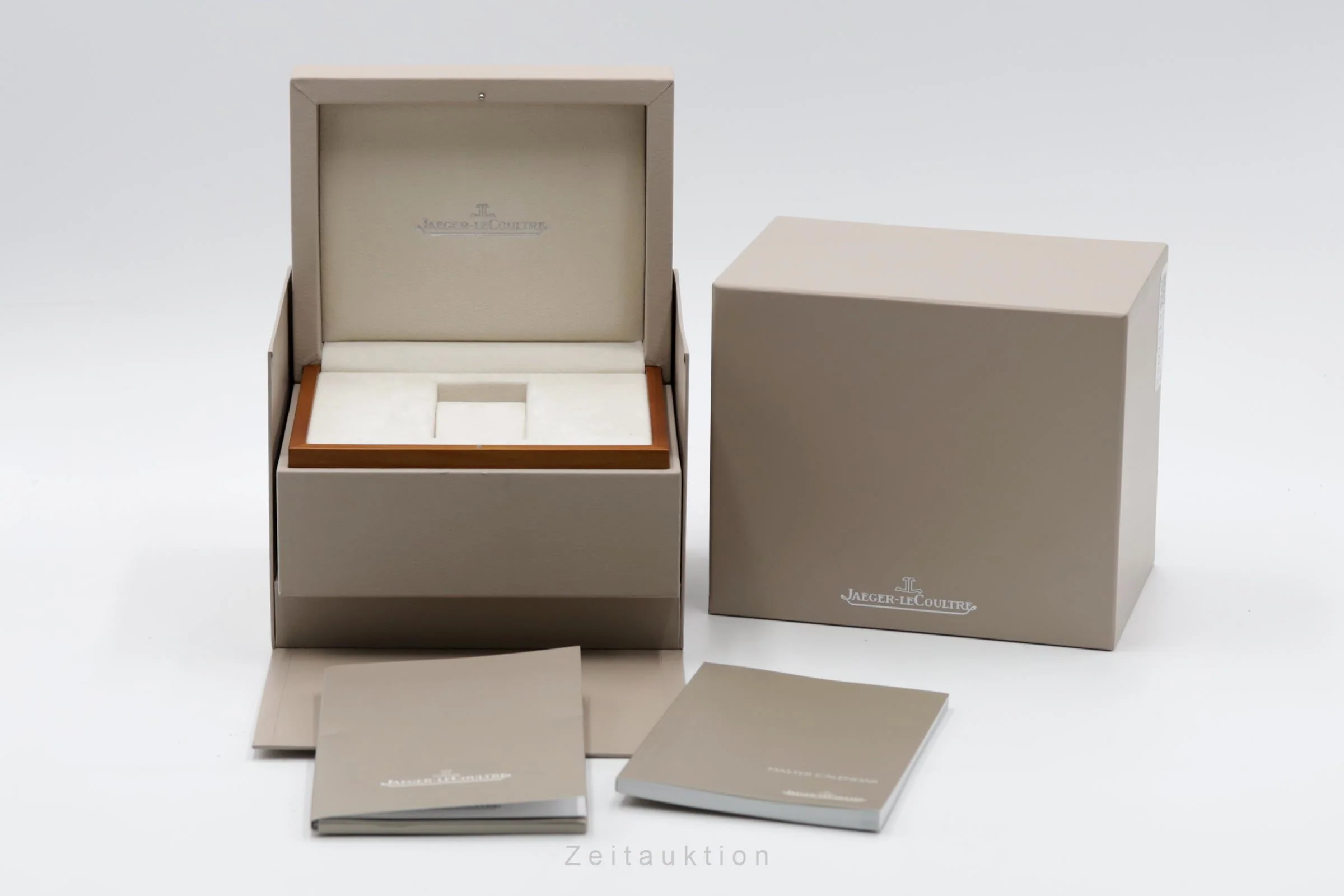 Jaeger LeCoultre Master Calendar 18 ct red gold automatic men's watch Q151242A,  147.2.41.S LP: 33500EUR  [2507212] - Image 9