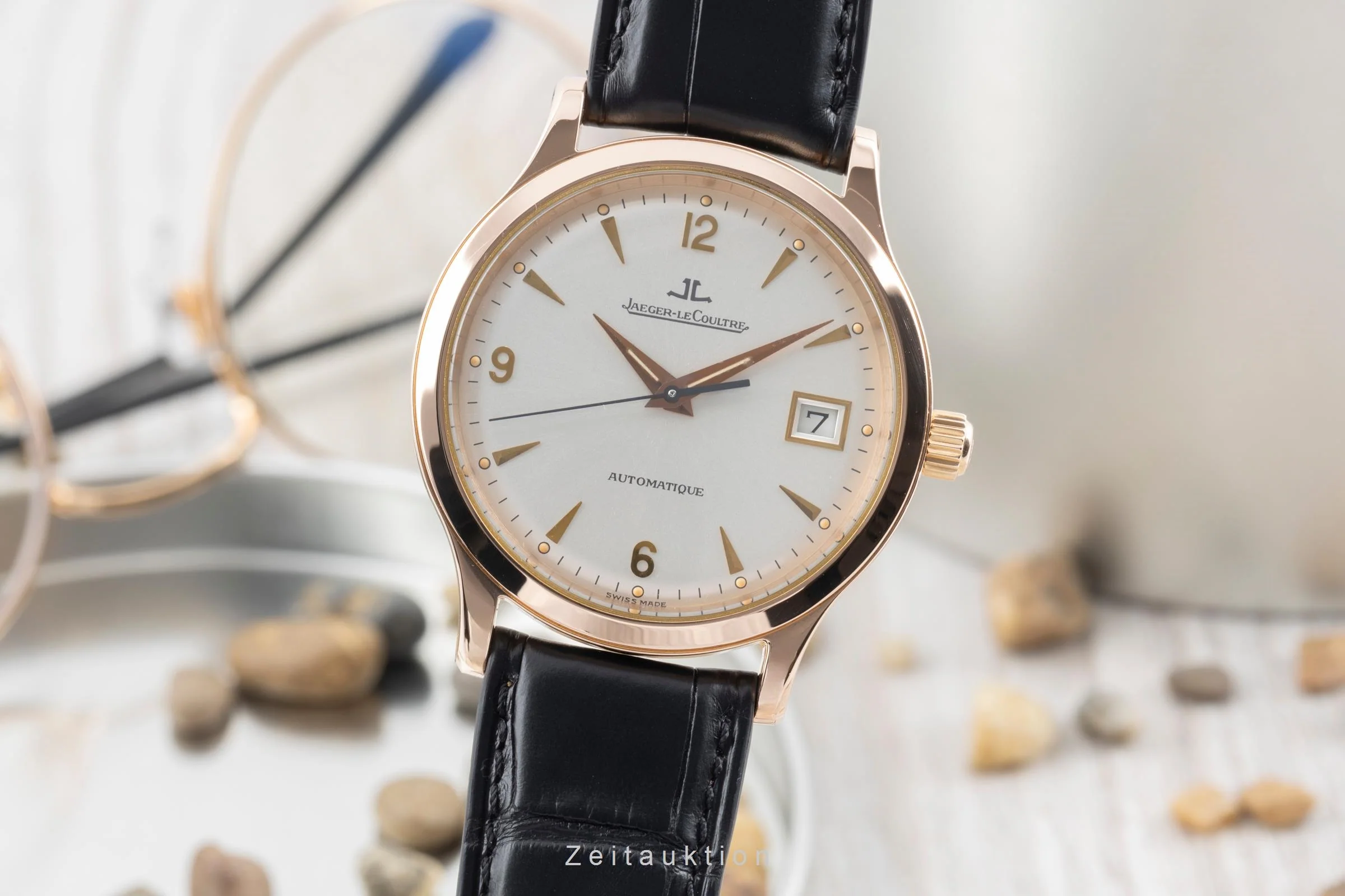 Jaeger LeCoultre Master Control 18 ct gold automatic men's watch 140.2.89  [2505209] - Image 2