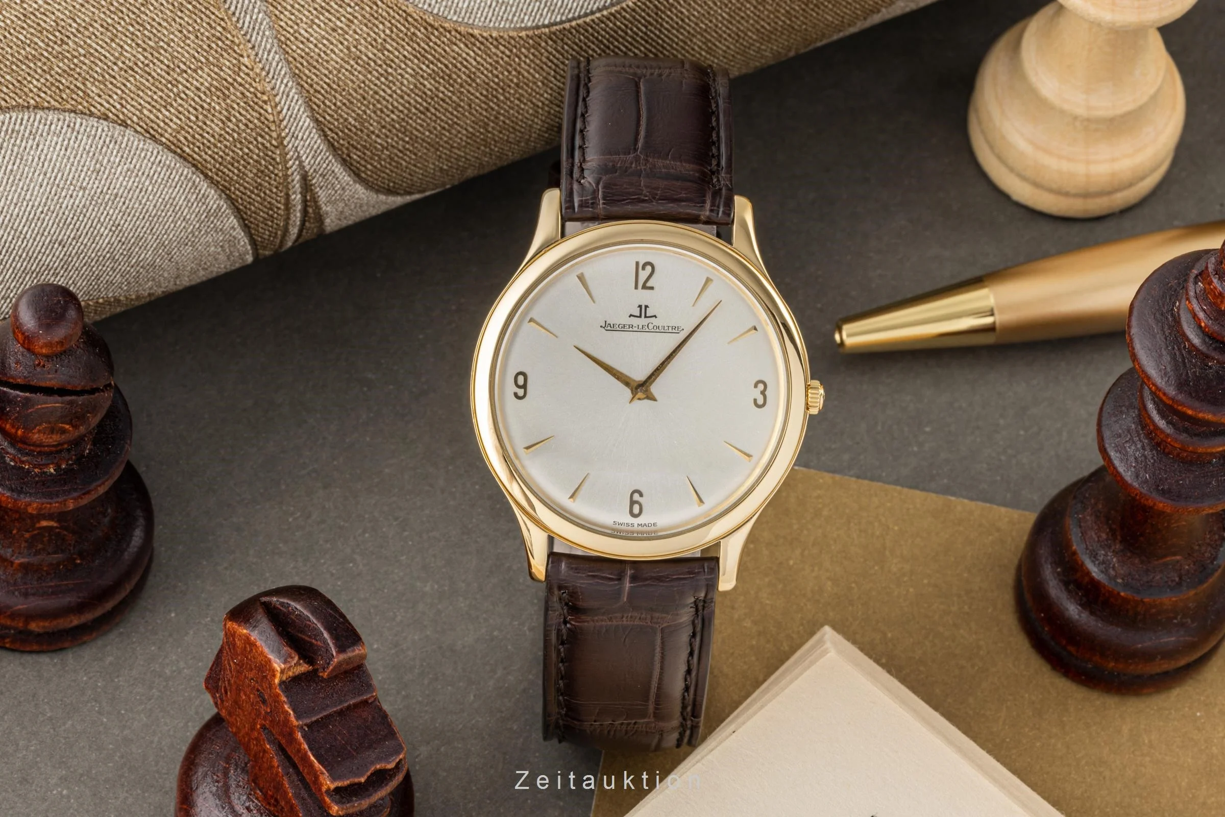 Jaeger LeCoultre Master Control 18 ct gold manual winding men's watch 145.1.79  [2304973] - Image 3