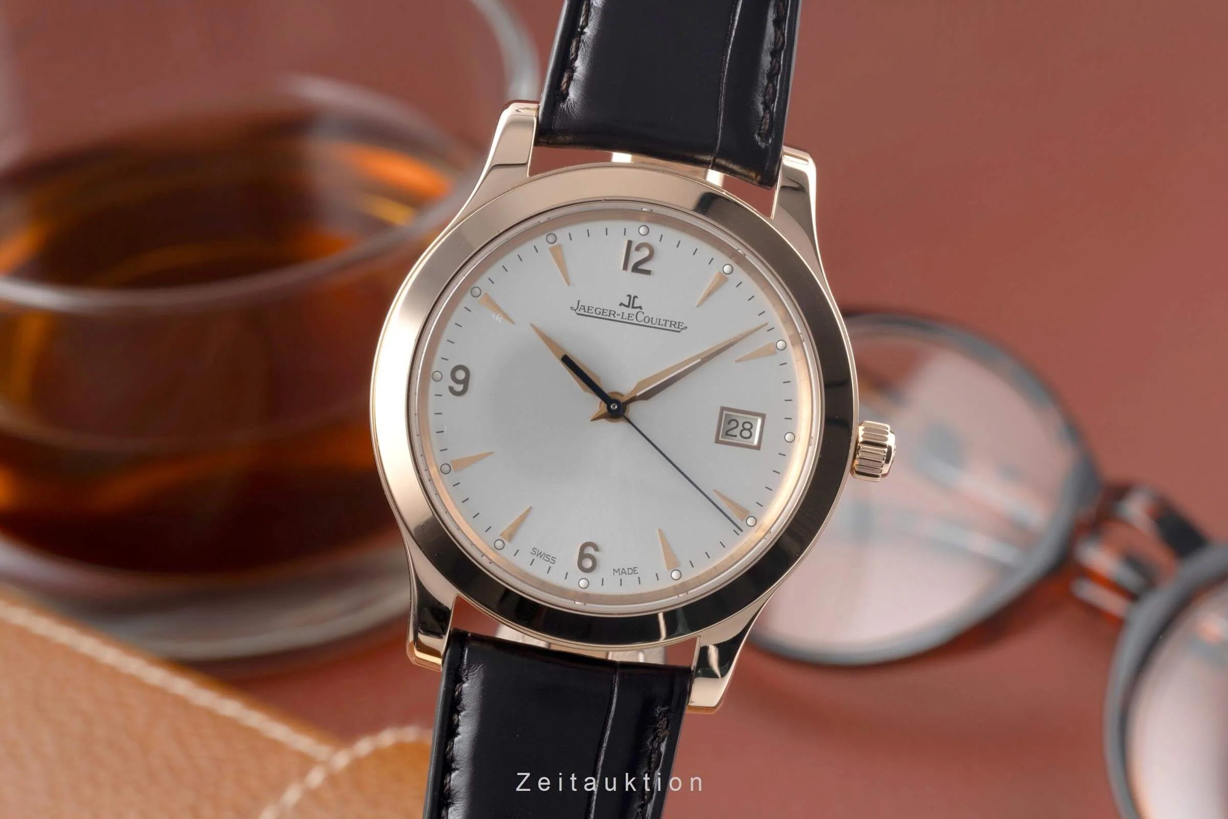 Jaeger LeCoultre Master Control 18 ct red gold automatic men's watch 147.2.37.S  [2500412] - Image 2