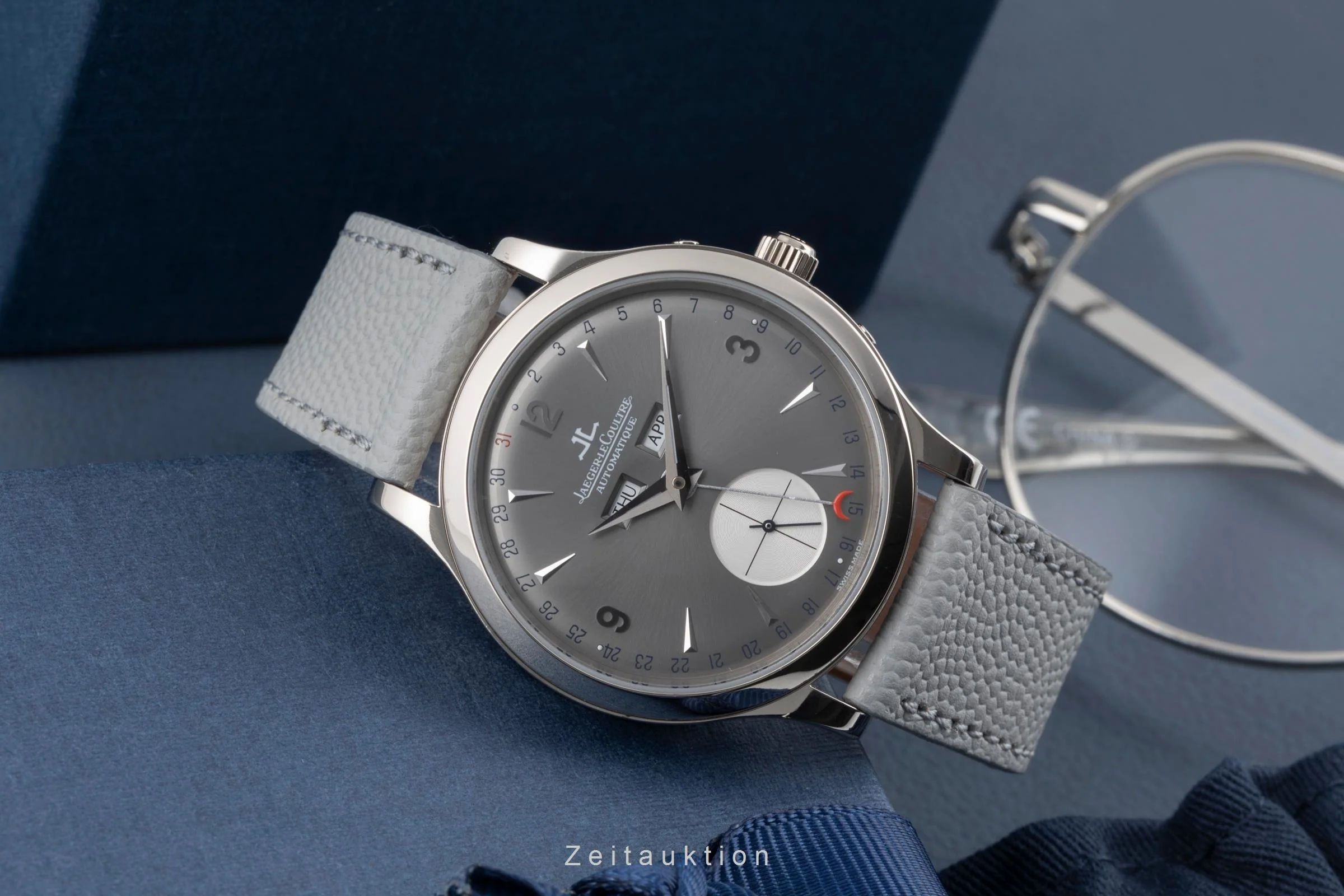 Jaeger LeCoultre Master Control 18 ct white gold automatic men's watch 140.3.87  [2506797] - Image 2