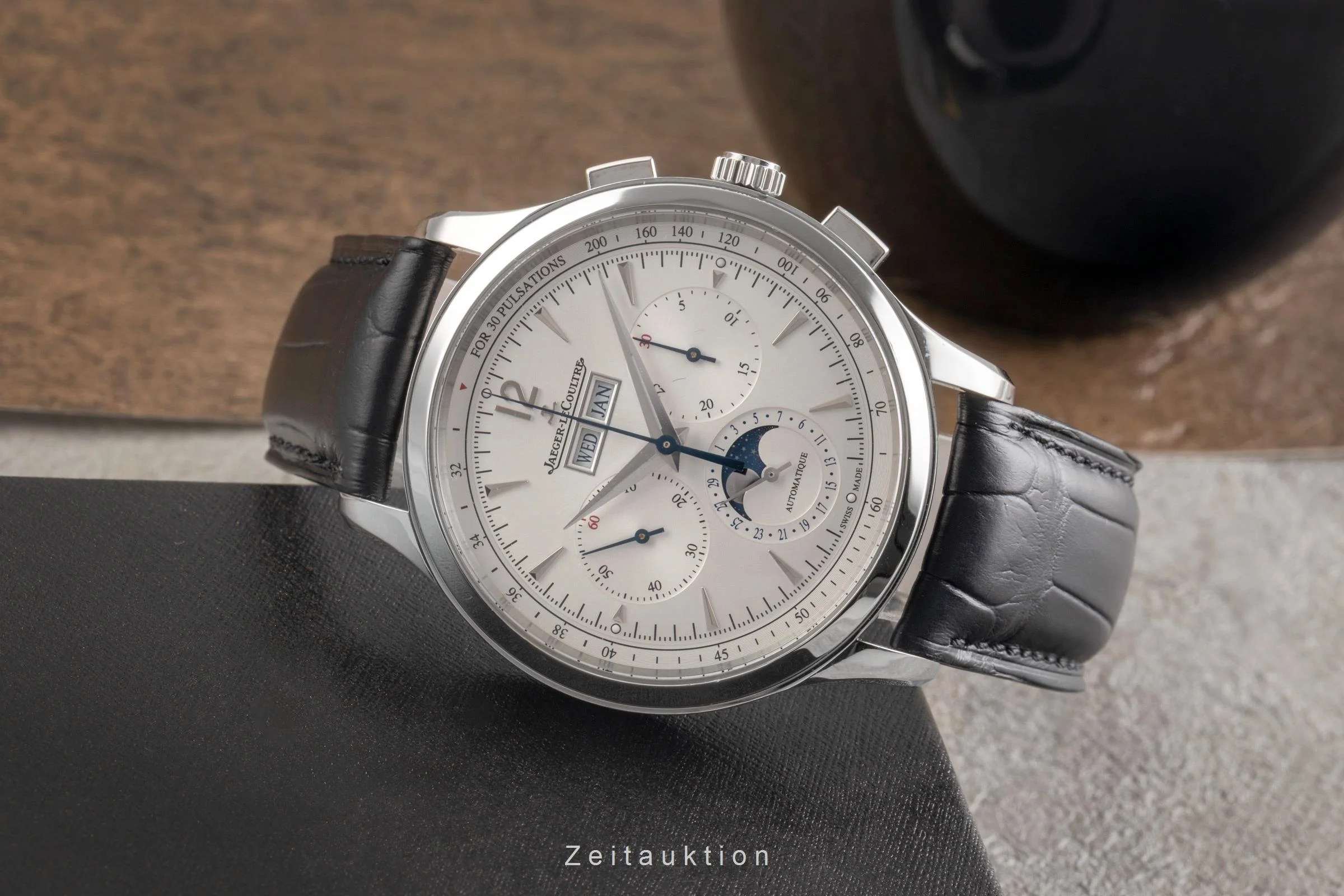 Jaeger LeCoultre Master Control chronograph steel automatic men's watch Q4138420  830.8.C9.S  [2504531] - Image 3