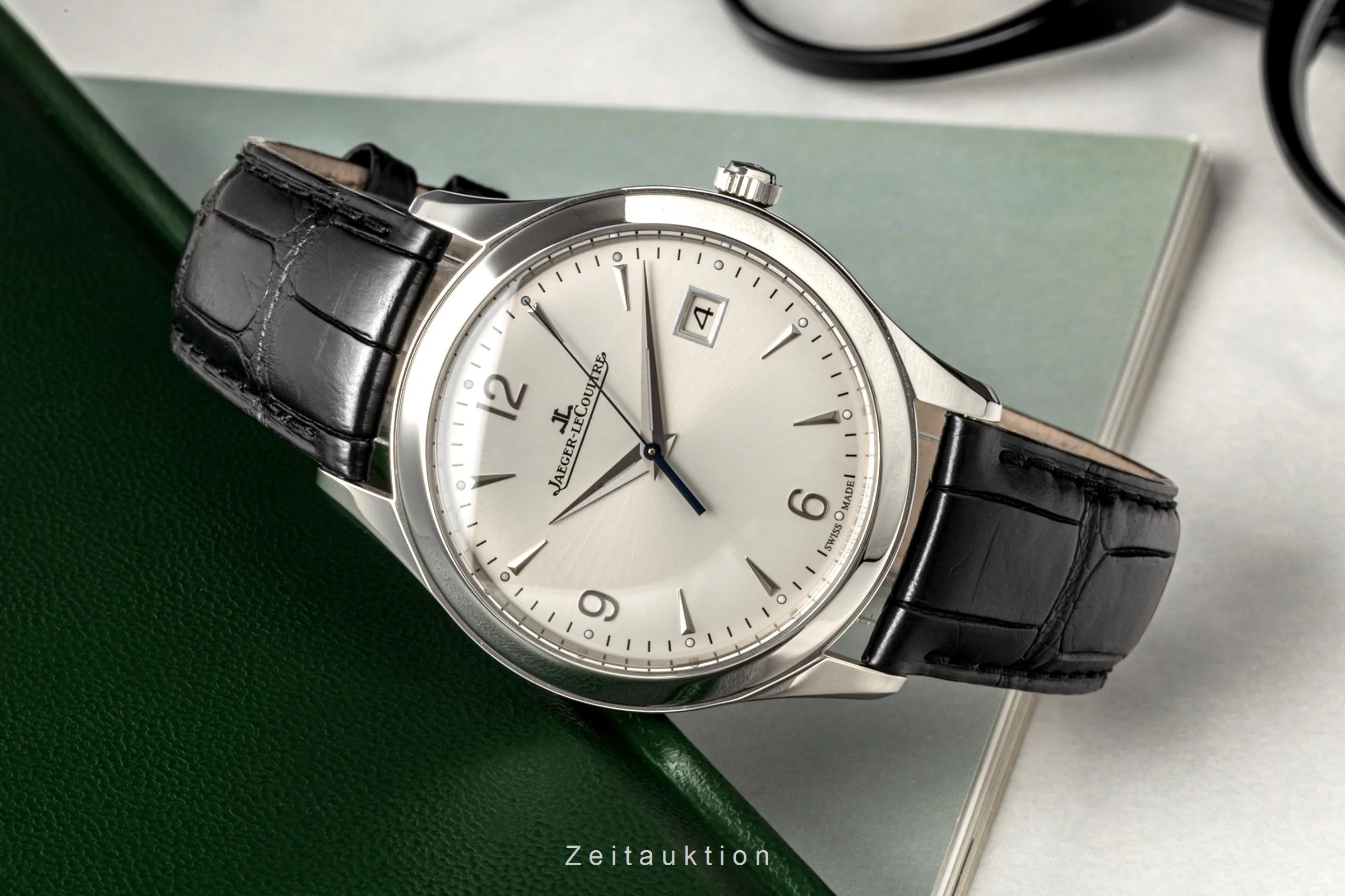 Jaeger LeCoultre Master Control steel automatic men's watch 176.8.40.S  [2300731] - Image 2