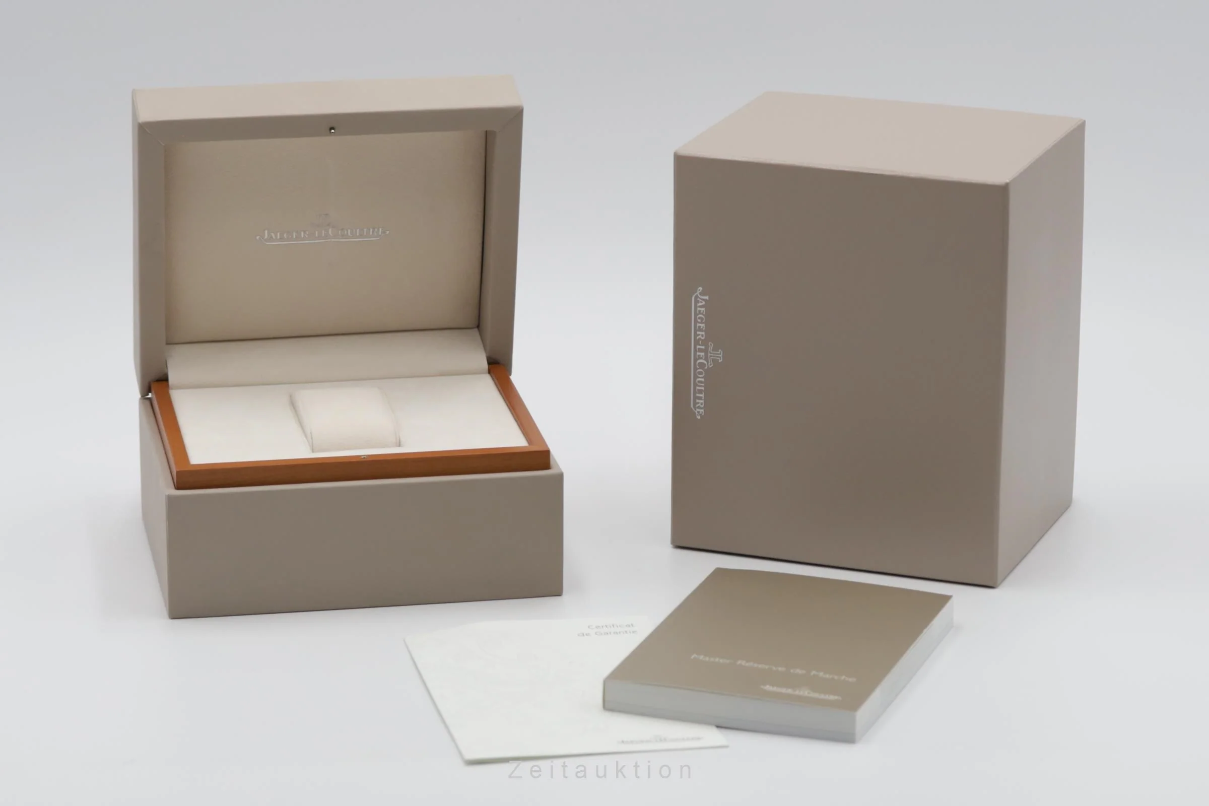 Jaeger LeCoultre Master Control steel automatic men's watch Q1488404, 140.8.93.S  [2503586] - Image 9