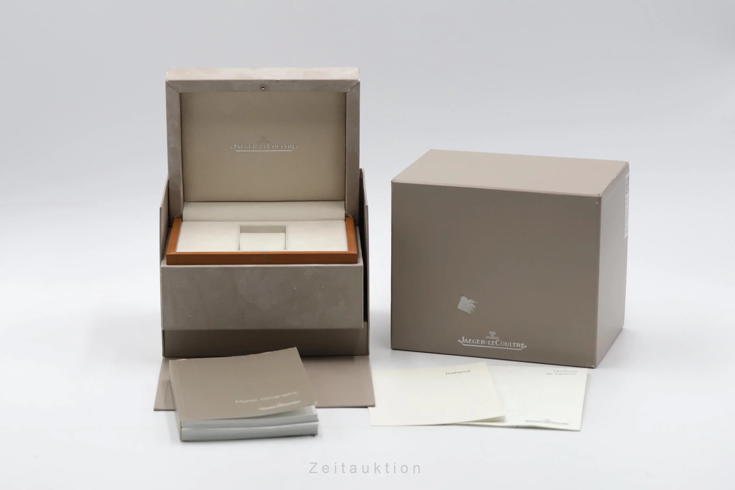 Jaeger LeCoultre Master Geographic steel automatic men's watch Q1508420  ,147.8.57.S  [2506371] - Image 10