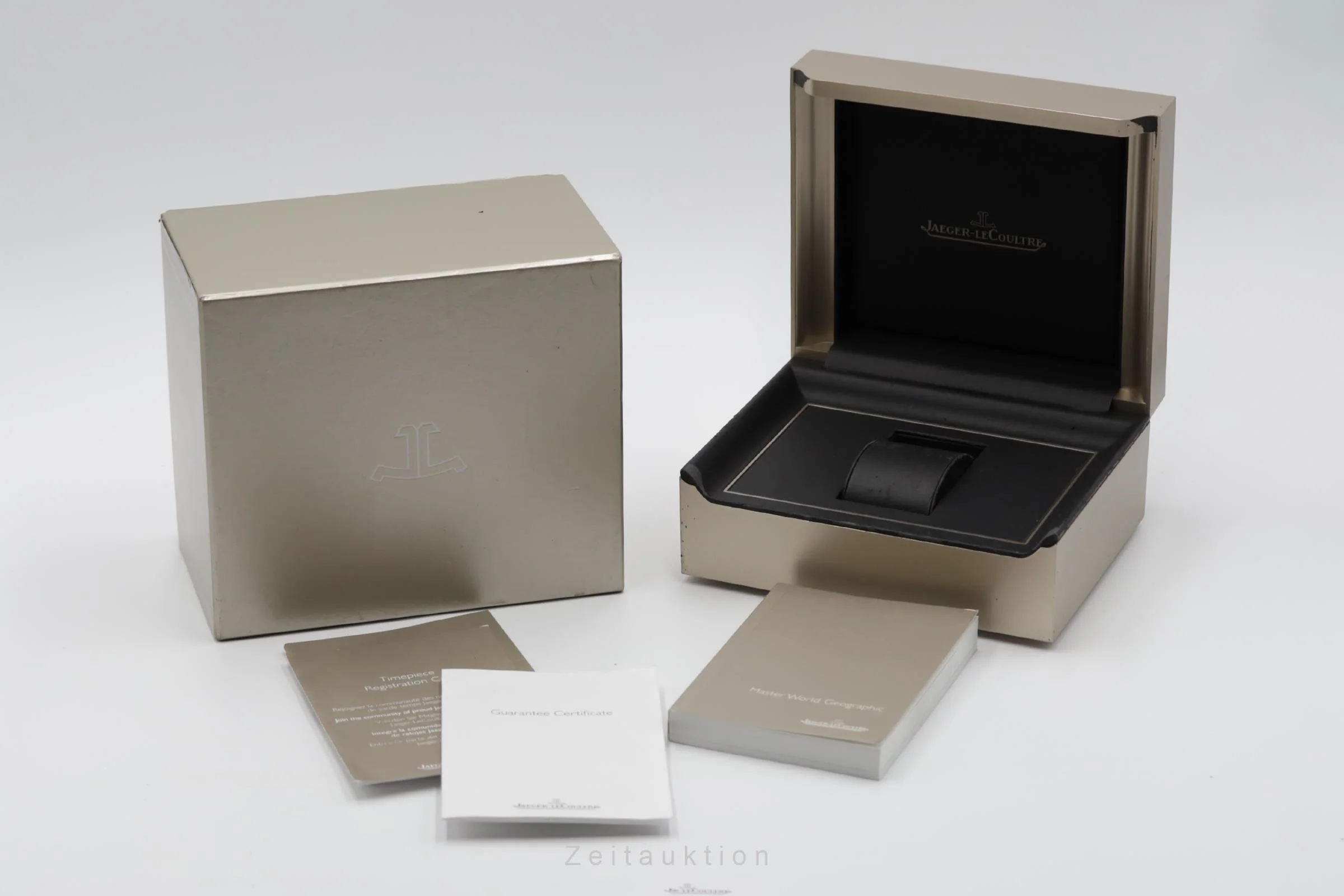 Jaeger LeCoultre Master Geographic steel automatic men's watch Q1528420  146.8.32.S LP: 16200EUR  [2504591] - Image 9