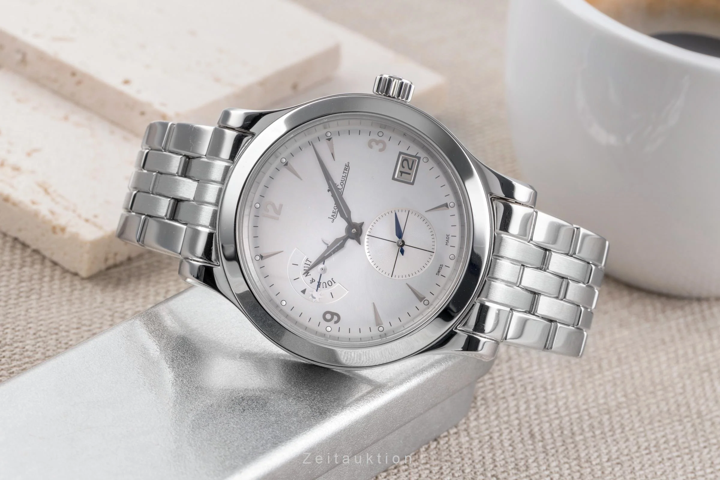 Jaeger LeCoultre Master Hometime steel automatic men's watch 147.8.05.S  [2504816] - Image 3