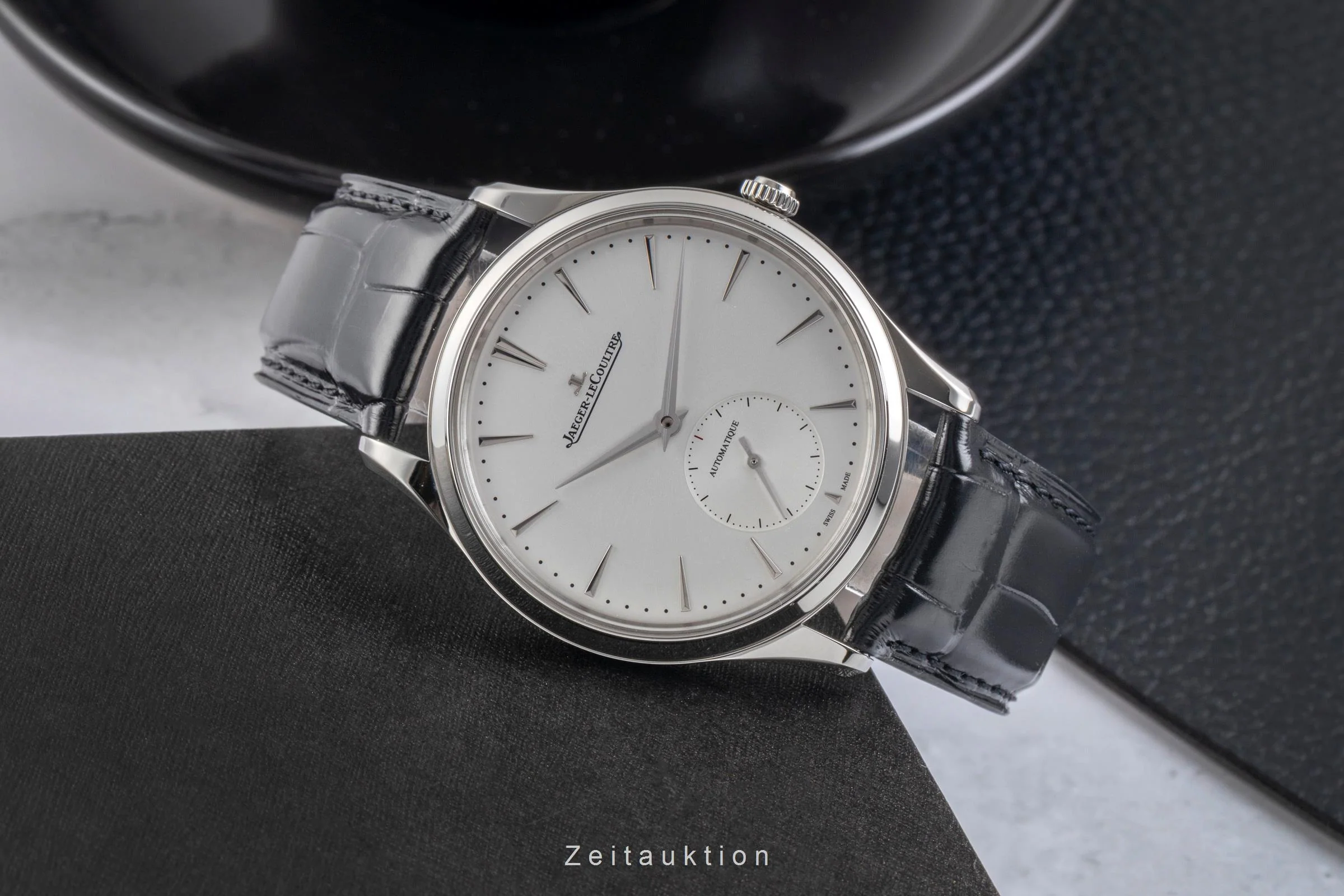Jaeger LeCoultre Master Ultra Thin steel automatic men's watch Q1218420  ,109.8.90.S  [2600909] - Image 3