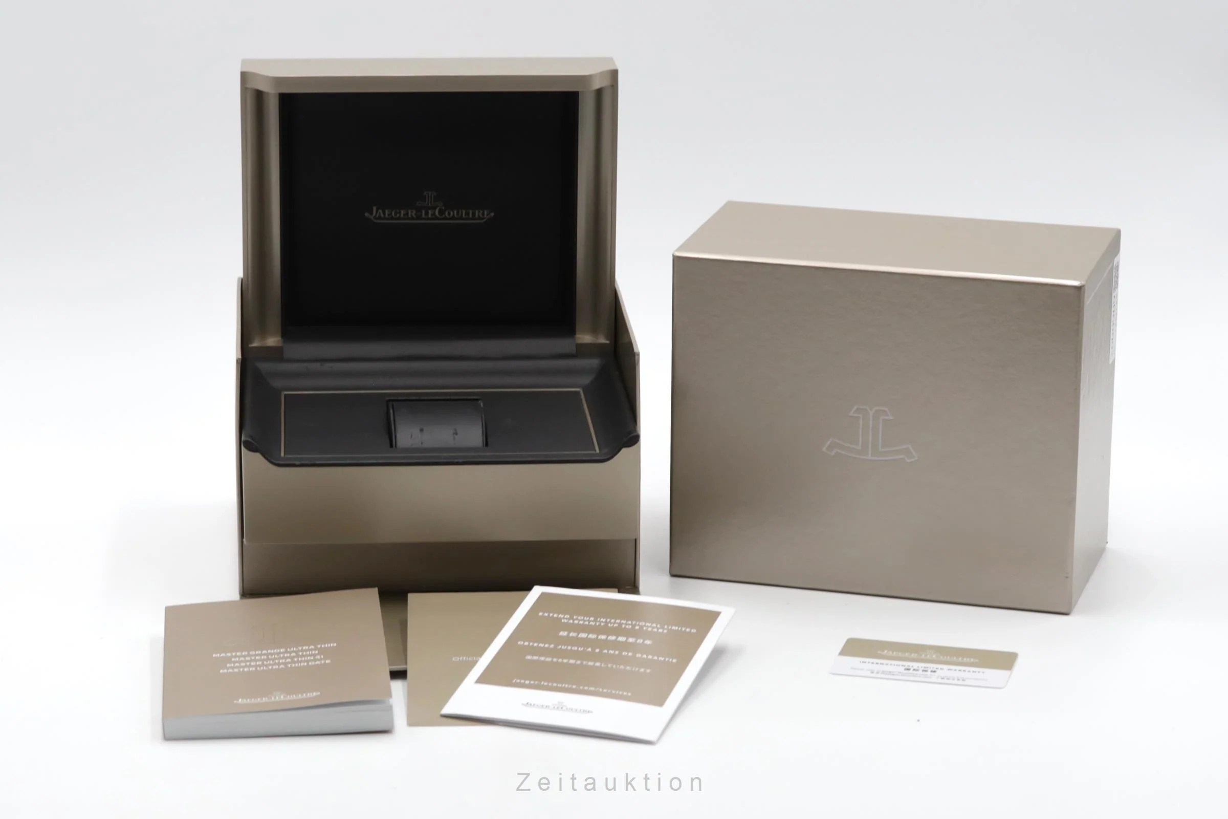 Jaeger LeCoultre Master Ultra Thin steel automatic men's watch Q1218420  ,109.8.90.S  [2600909] - Image 9