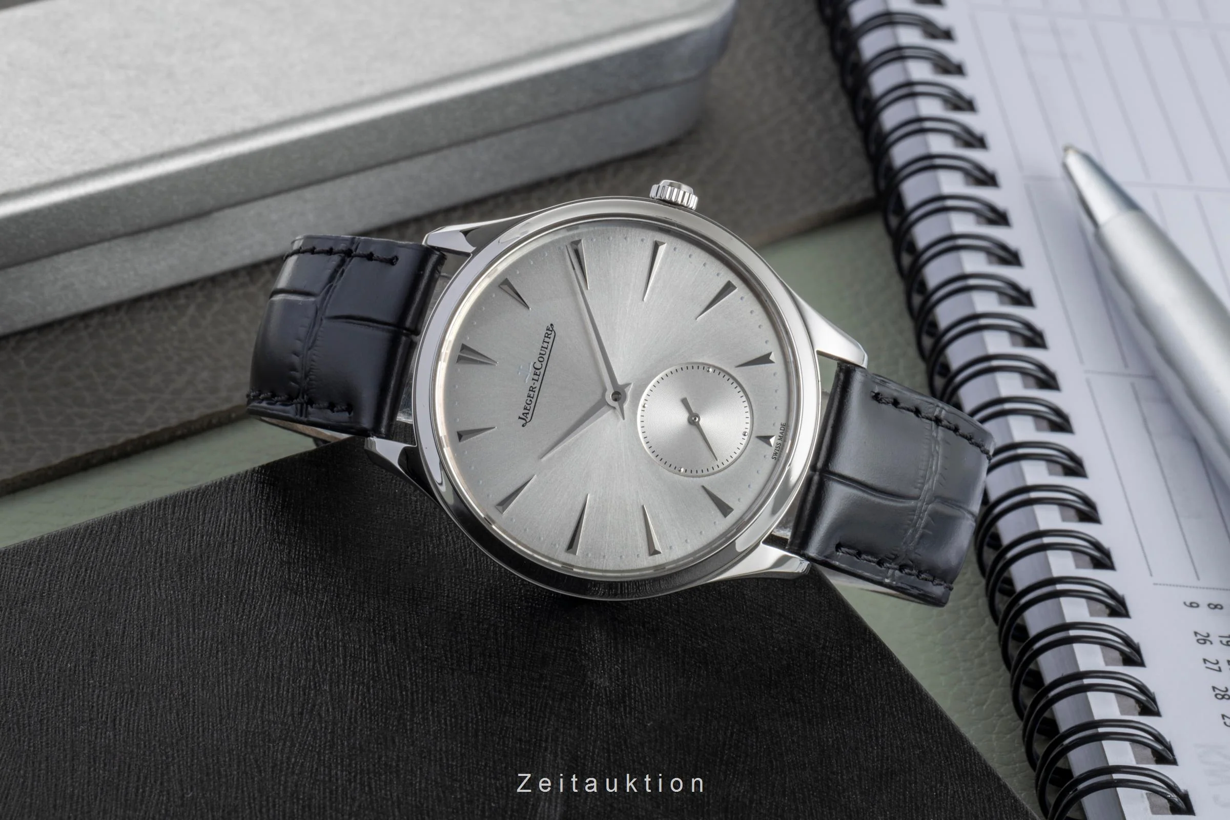 Jaeger LeCoultre Master Ultra Thin steel automatic men's watch Q1278420, 171.8.90.S  [2505906] - Image 3