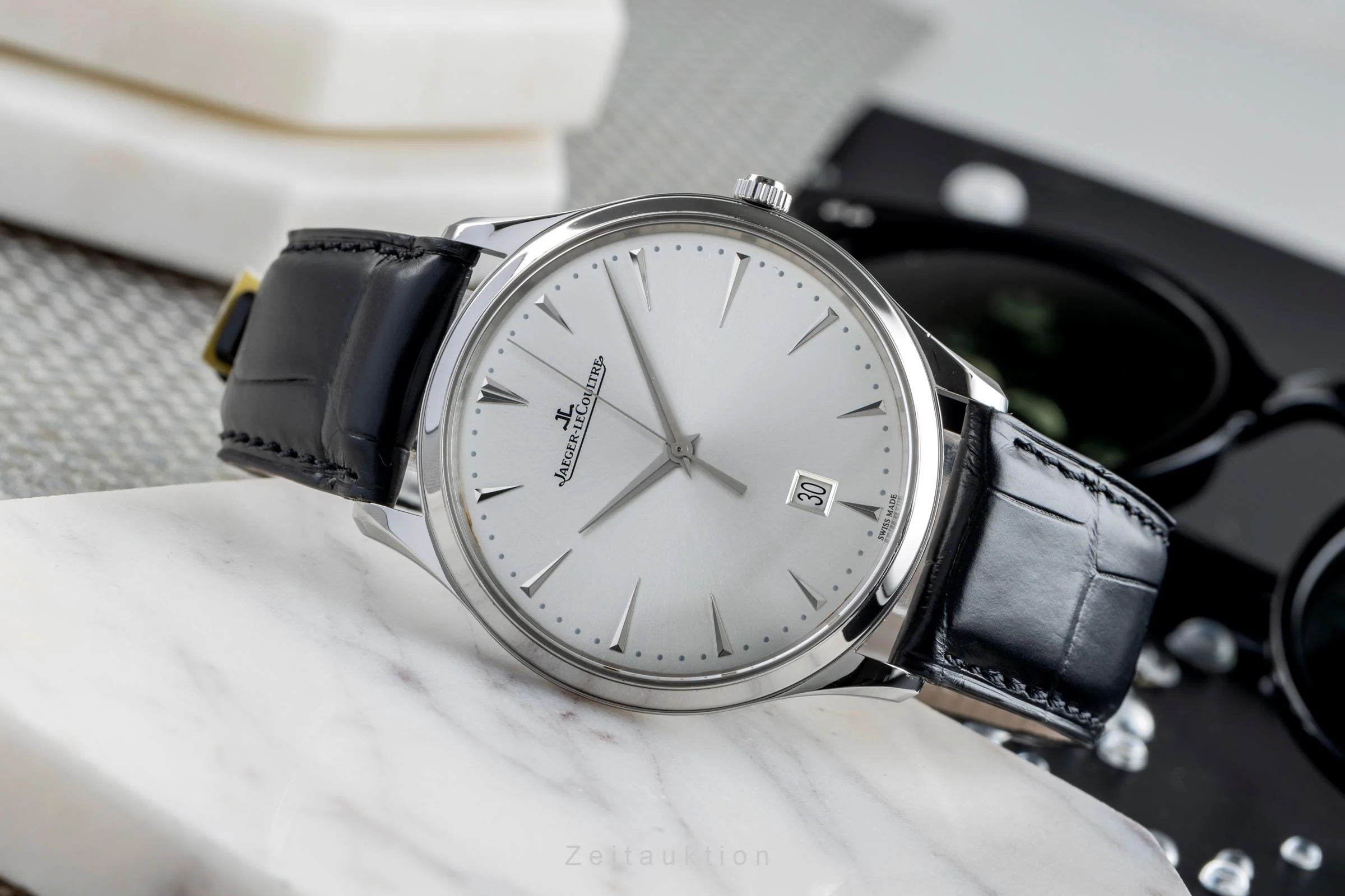 Jaeger LeCoultre Master Ultra Thin steel automatic men's watch Q1288420   174.8.37.S  [2504820] - Image 3