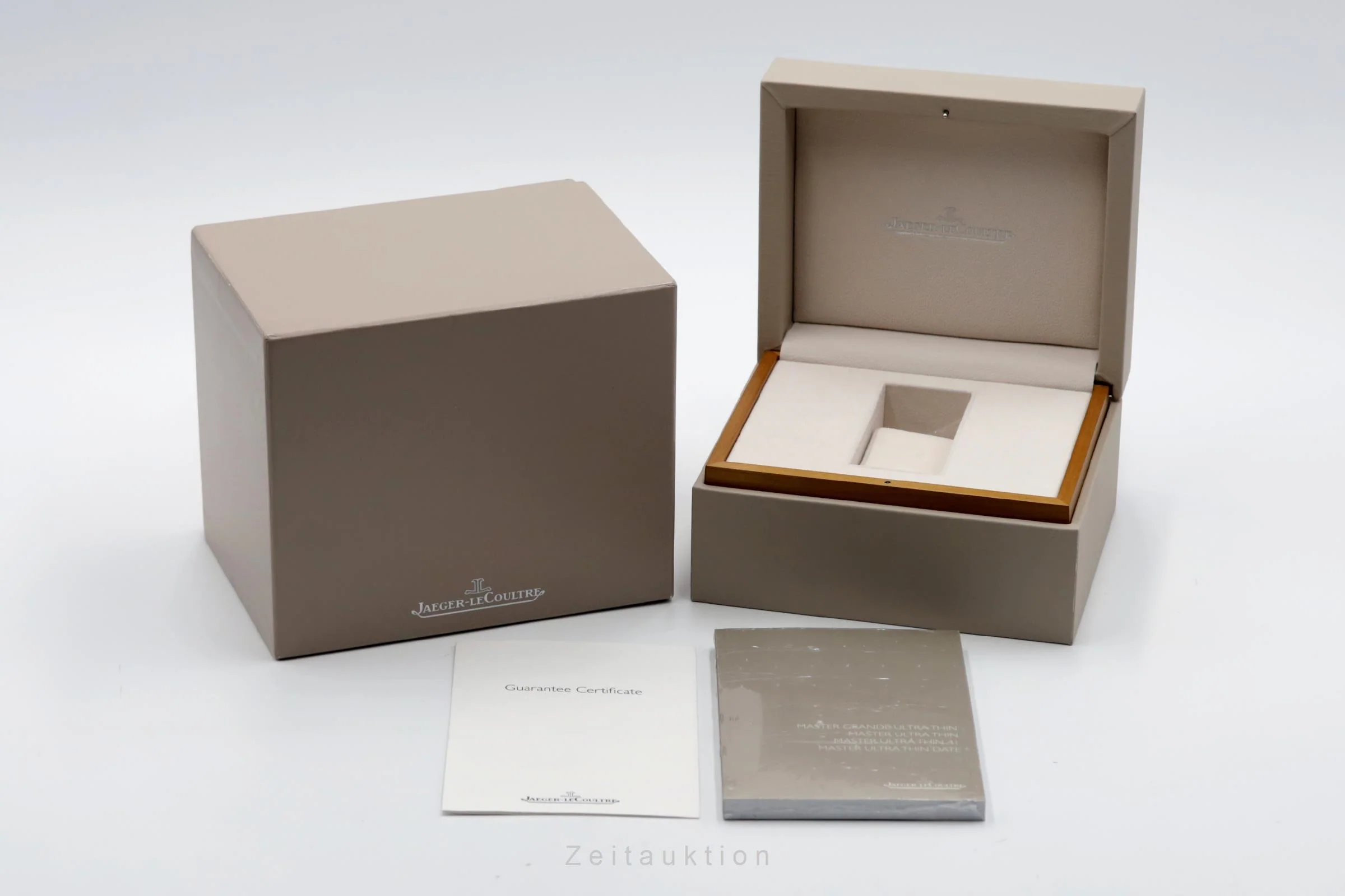 Jaeger LeCoultre Master Ultra Thin steel automatic men's watch Q1288420   174.8.37.S  [2504820] - Image 7