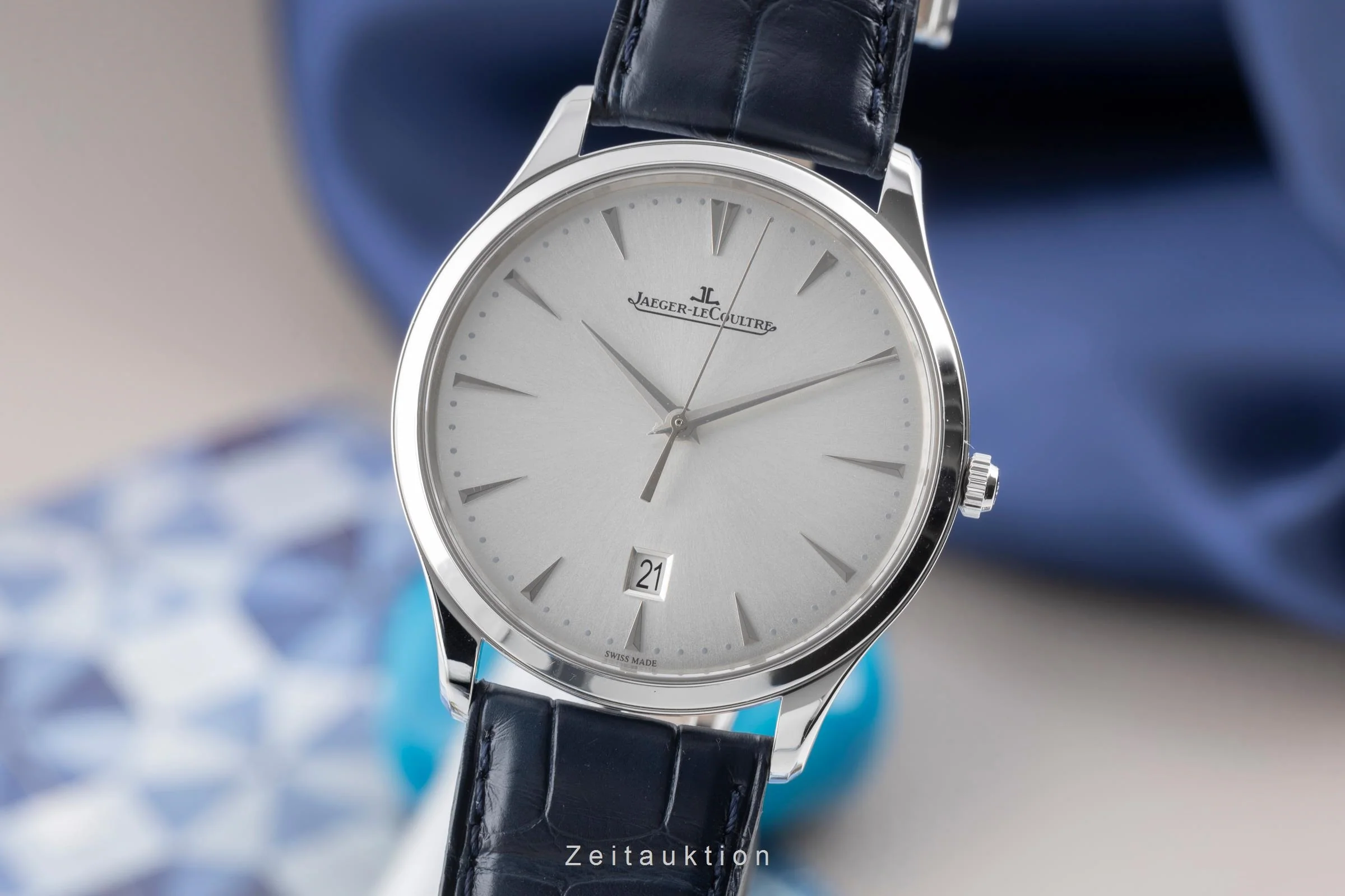 Jaeger LeCoultre Master Ultra Thin steel automatic men's watch Q1288420  , 174.8.37.S  [2506929] - Image 2