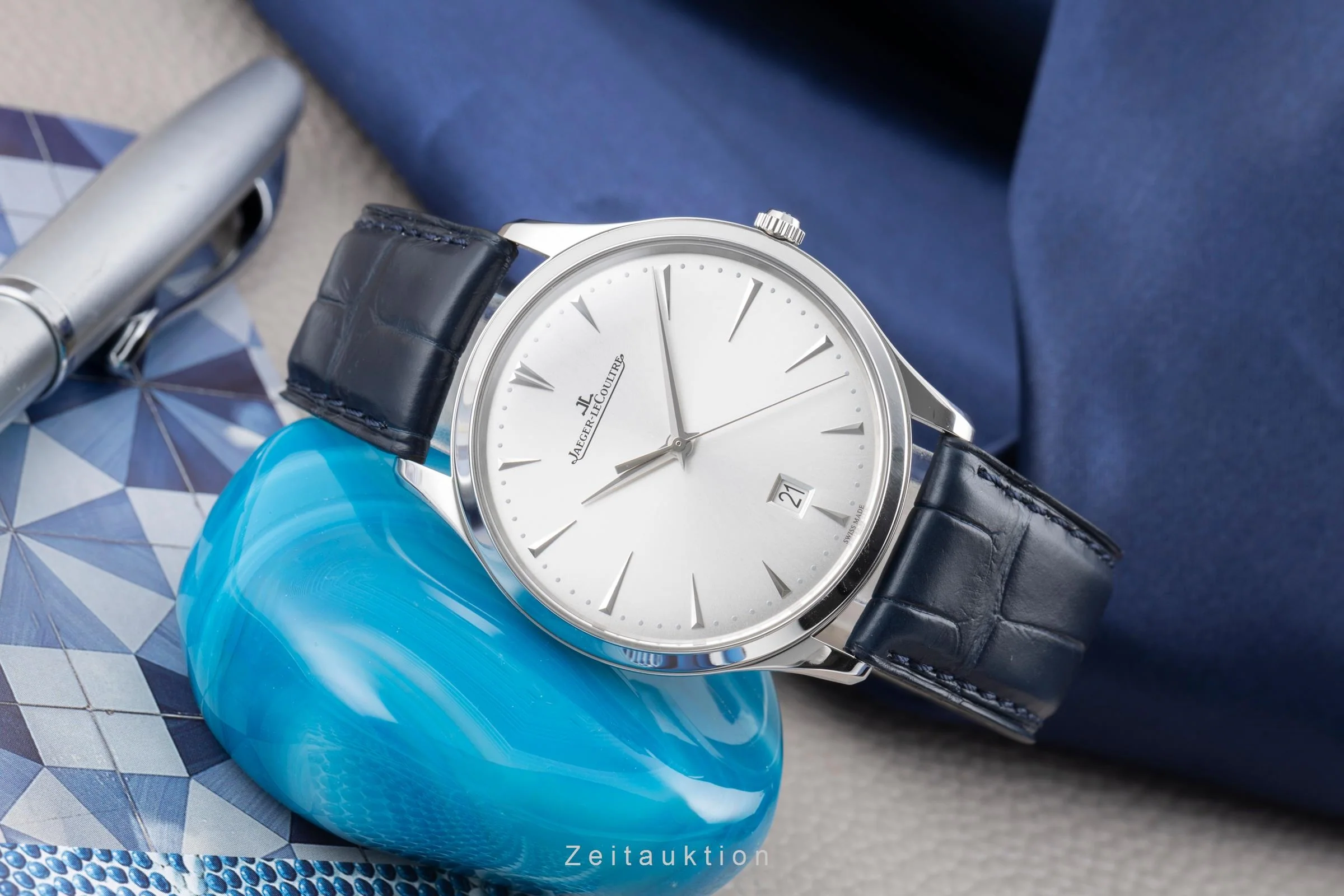 Jaeger LeCoultre Master Ultra Thin steel automatic men's watch Q1288420  , 174.8.37.S  [2506929] - Image 3
