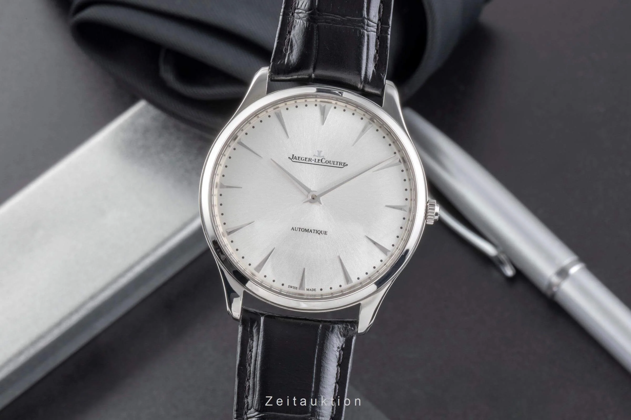 Jaeger LeCoultre Master Ultra Thin steel automatic men's watch Q133842, 170.8.37  [2502021] - Image 2