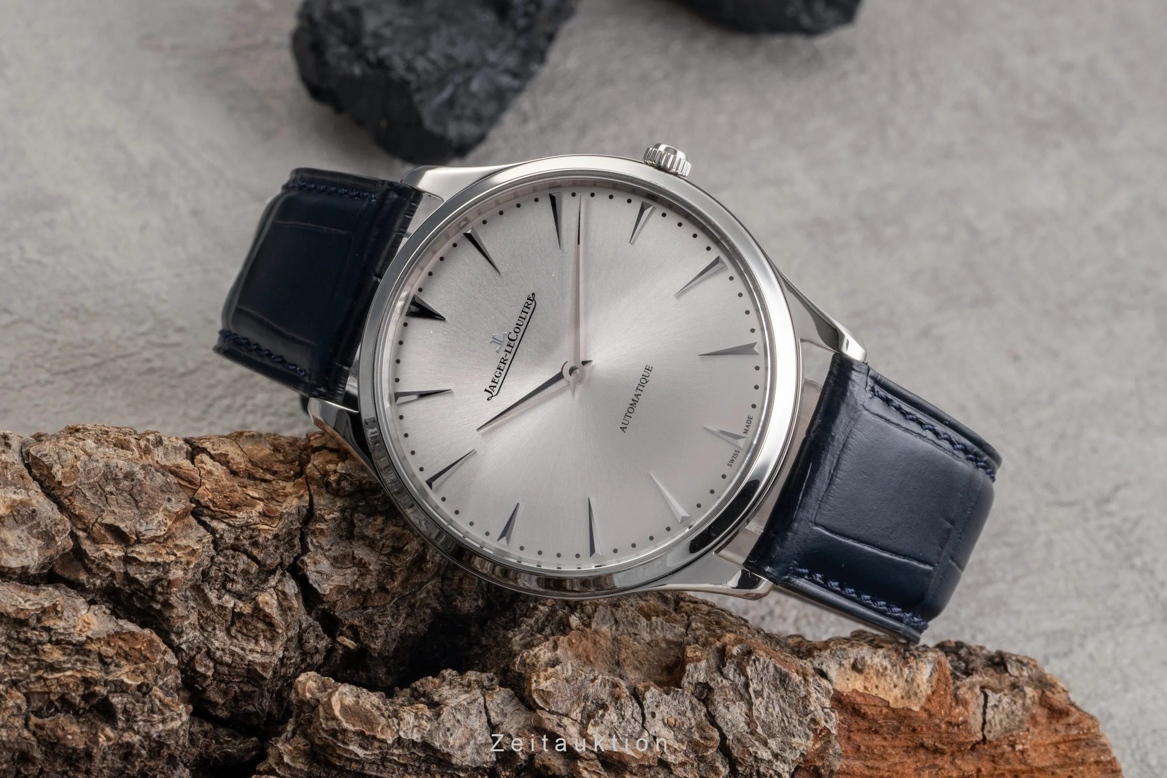 Jaeger LeCoultre Master Ultra Thin steel automatic men's watch Q1338421 ,170.8.37  [2503195] - Image 3