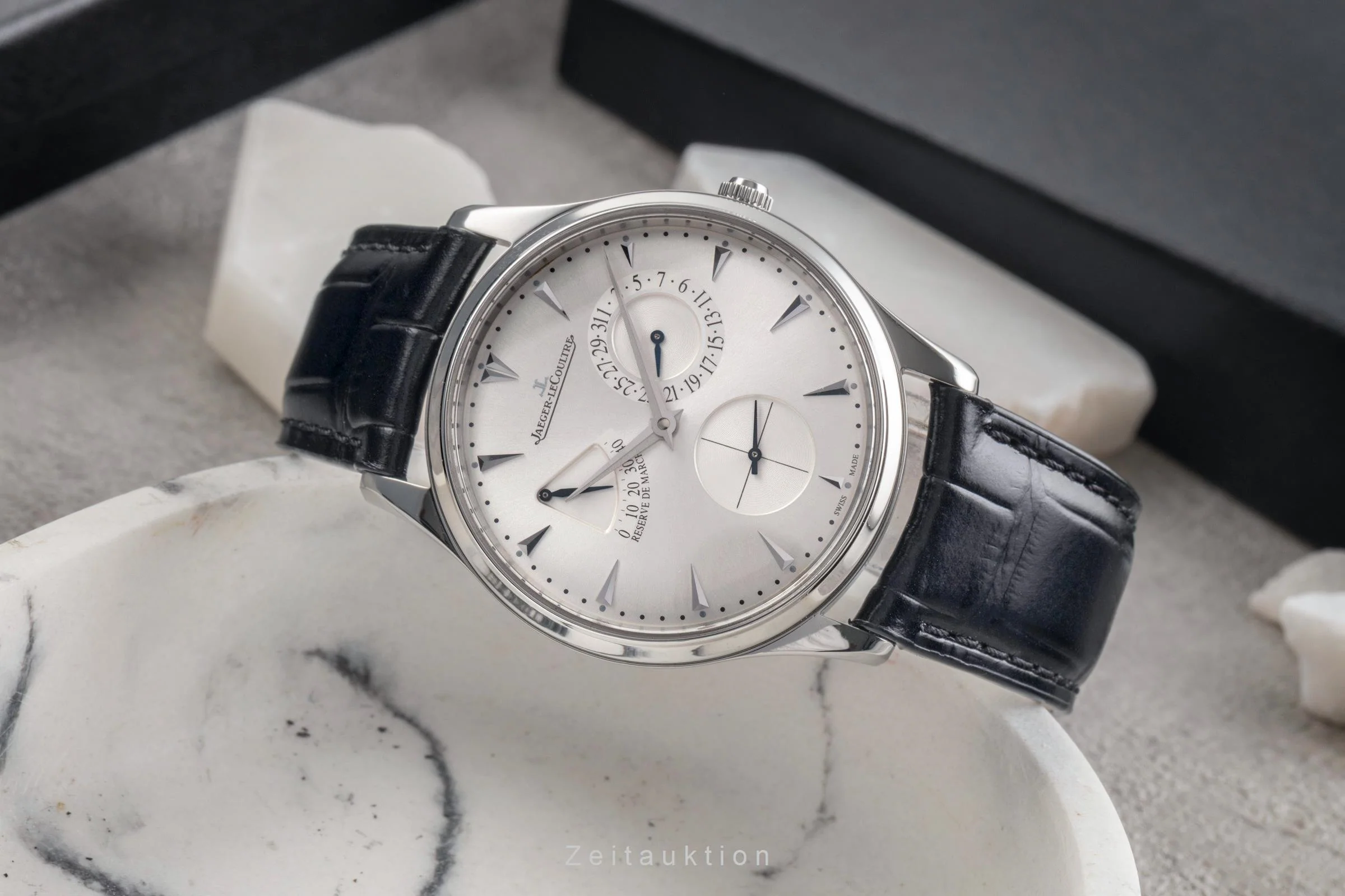 Jaeger LeCoultre Master Ultra Thin steel automatic men's watch Q1378420  176.8.38.S LP: 10800EUR  [2504593] - Image 3