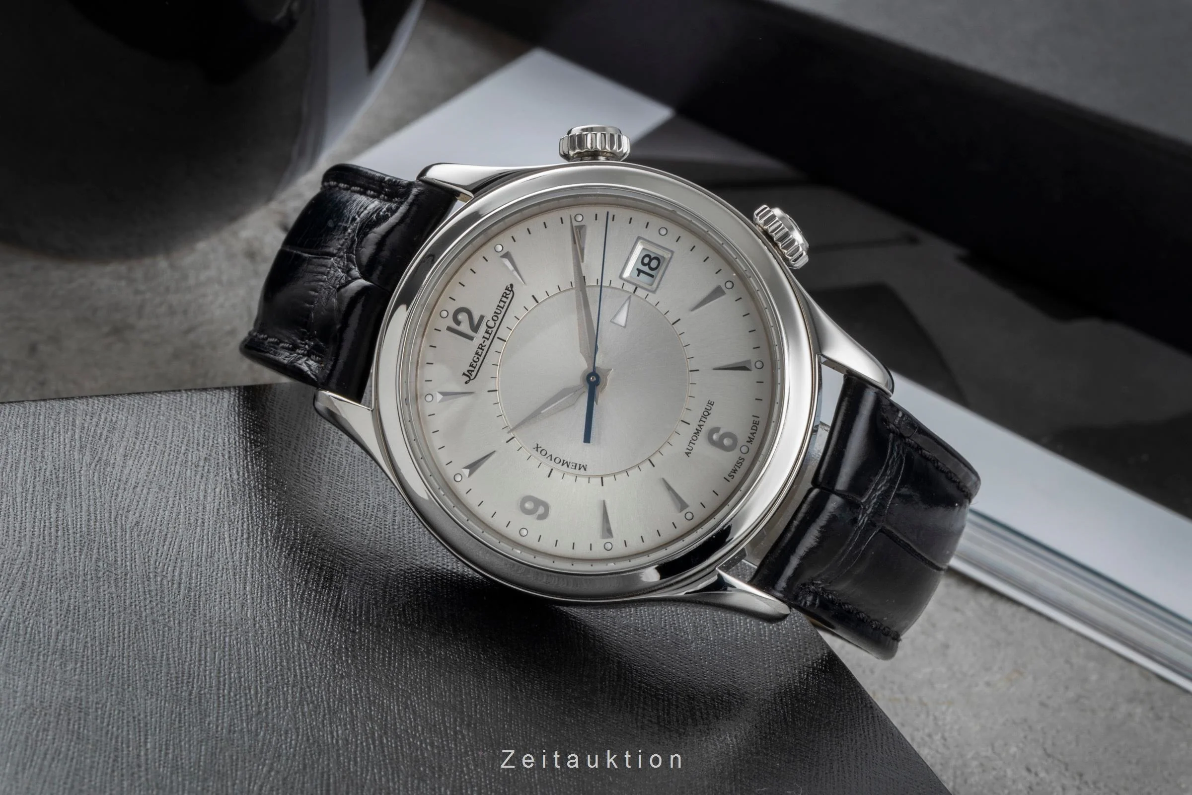 Jaeger LeCoultre Memovox steel automatic men's watch Q1418430 , 174.8.96  [2506928] - Image 3