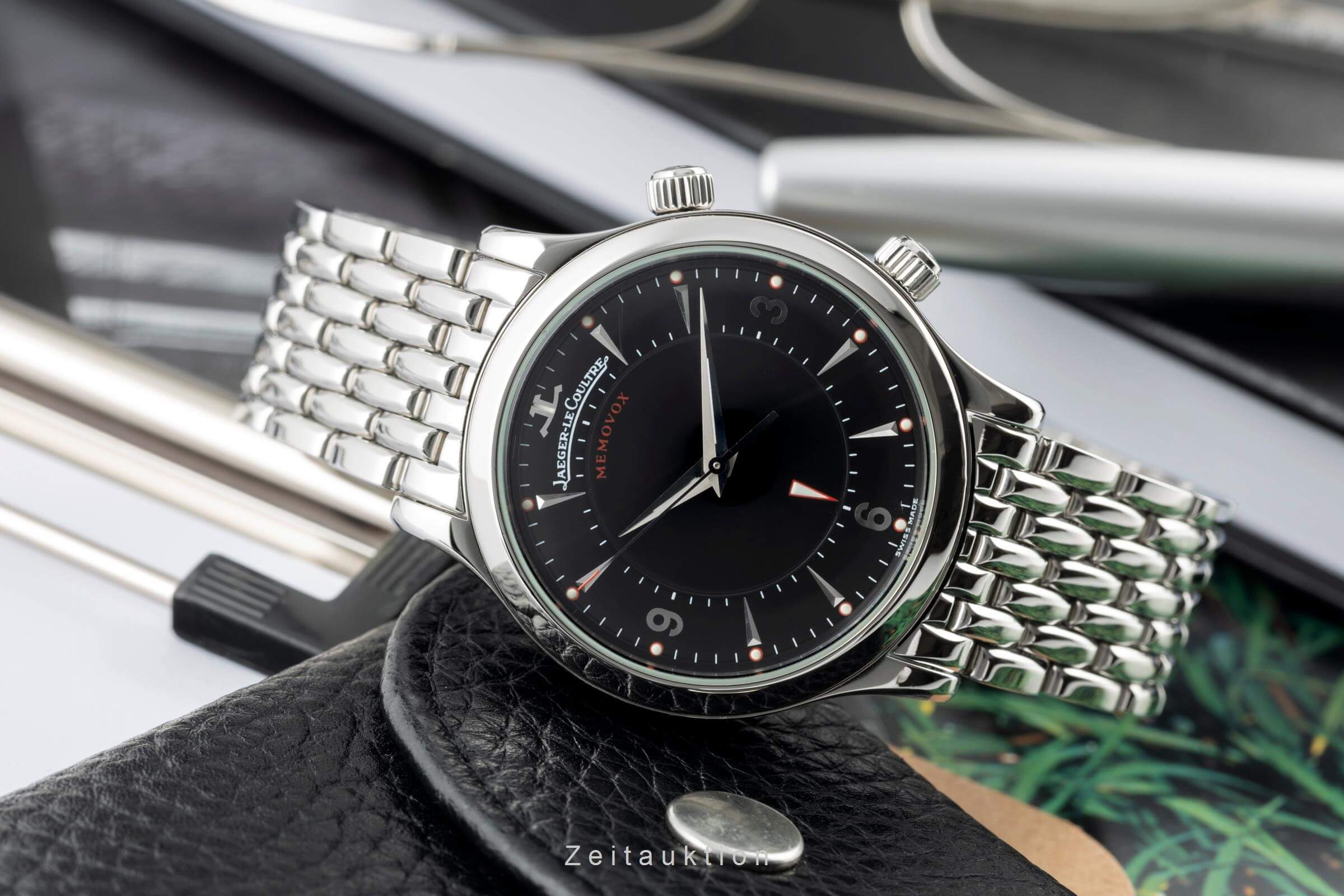 Jaeger LeCoultre Memovox steel manual winding men's watch 144.8.94.S  [2402853] - Image 2