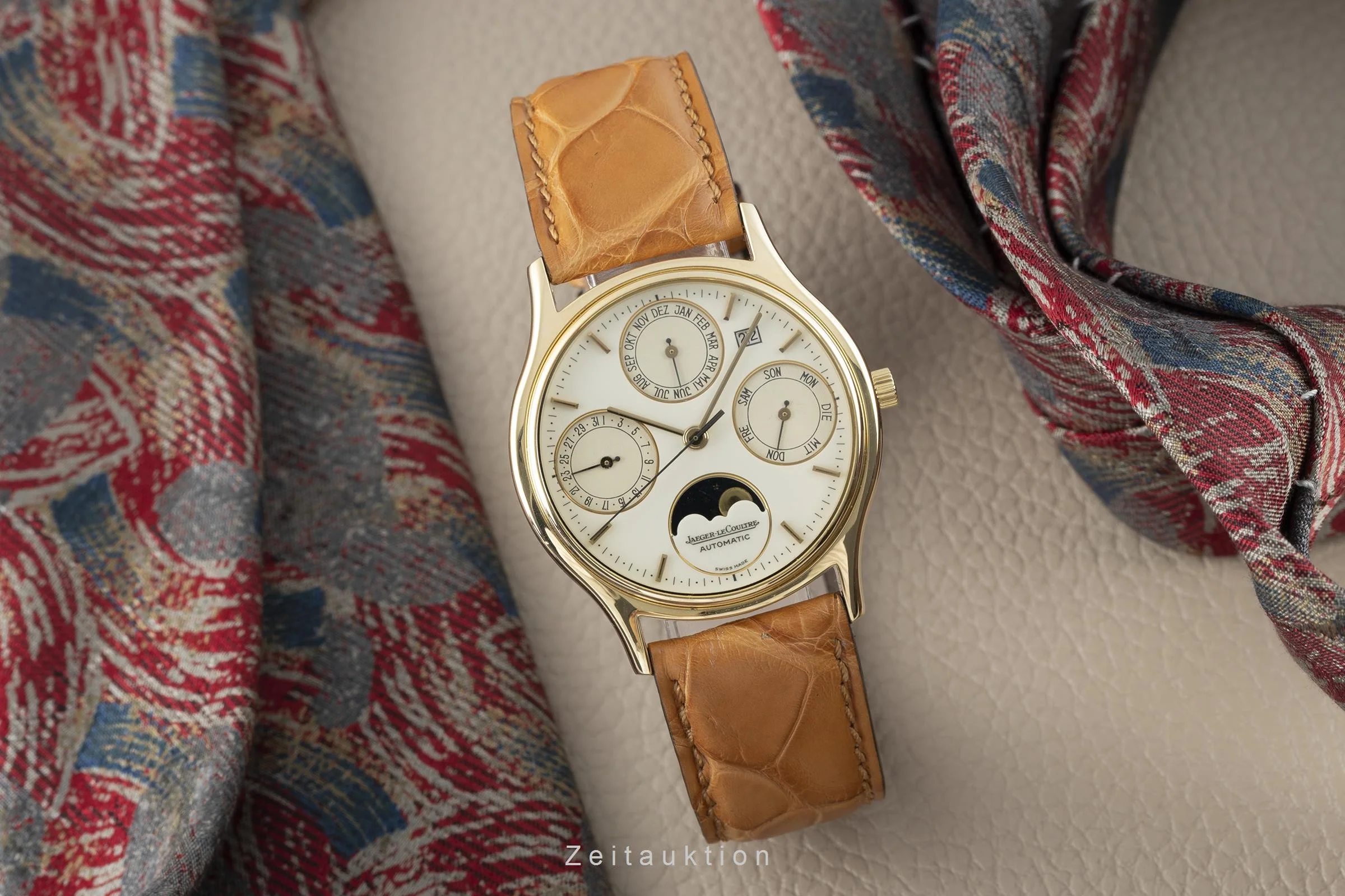 Jaeger LeCoultre Perpetual Calendar 18 ct gold automatic men's watch 141.140.1  [2203765] - Image 3