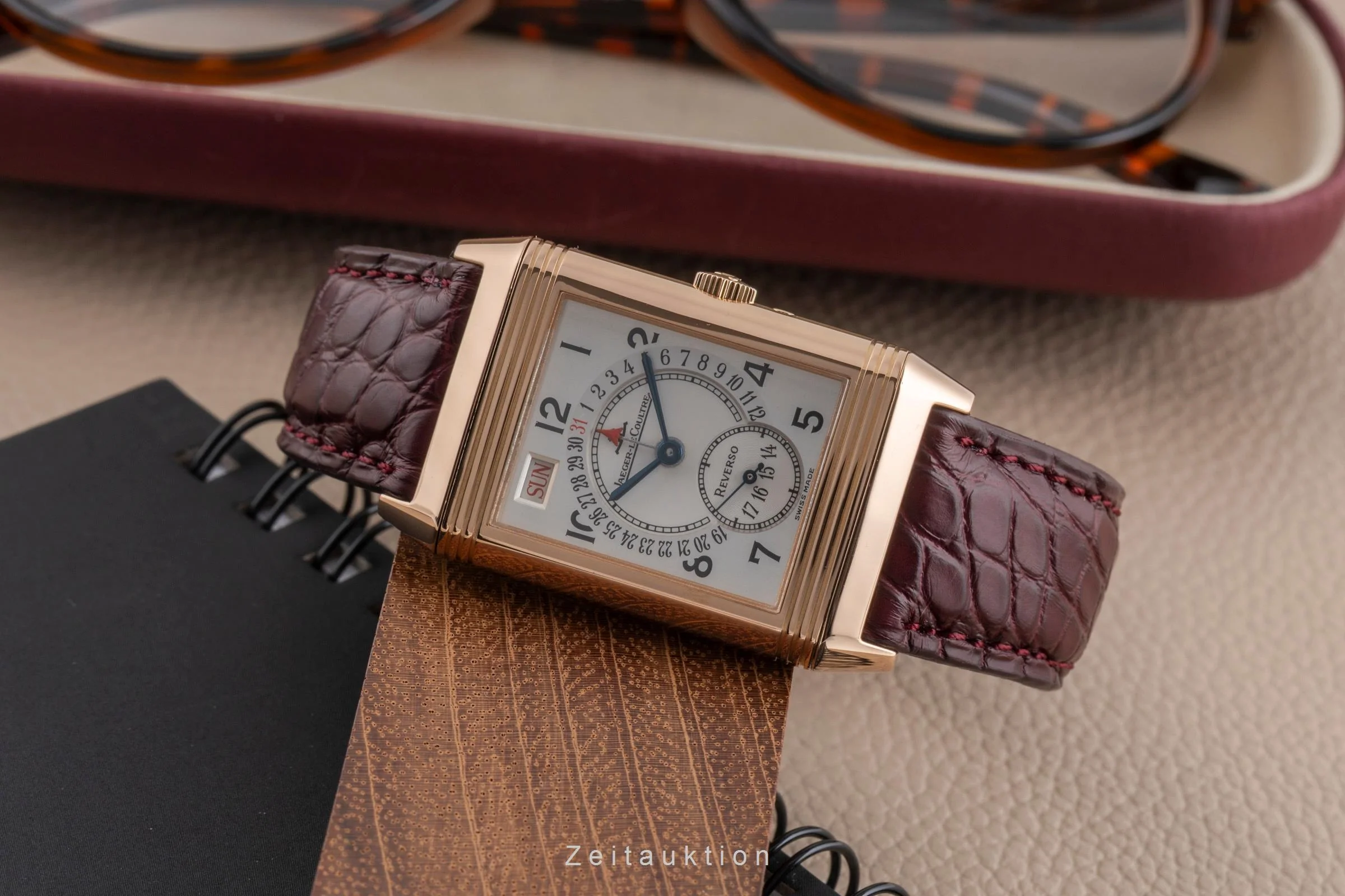 Jaeger LeCoultre Reverso 18 ct gold manual winding men's watch 270.2.36  [2502747] - Image 3