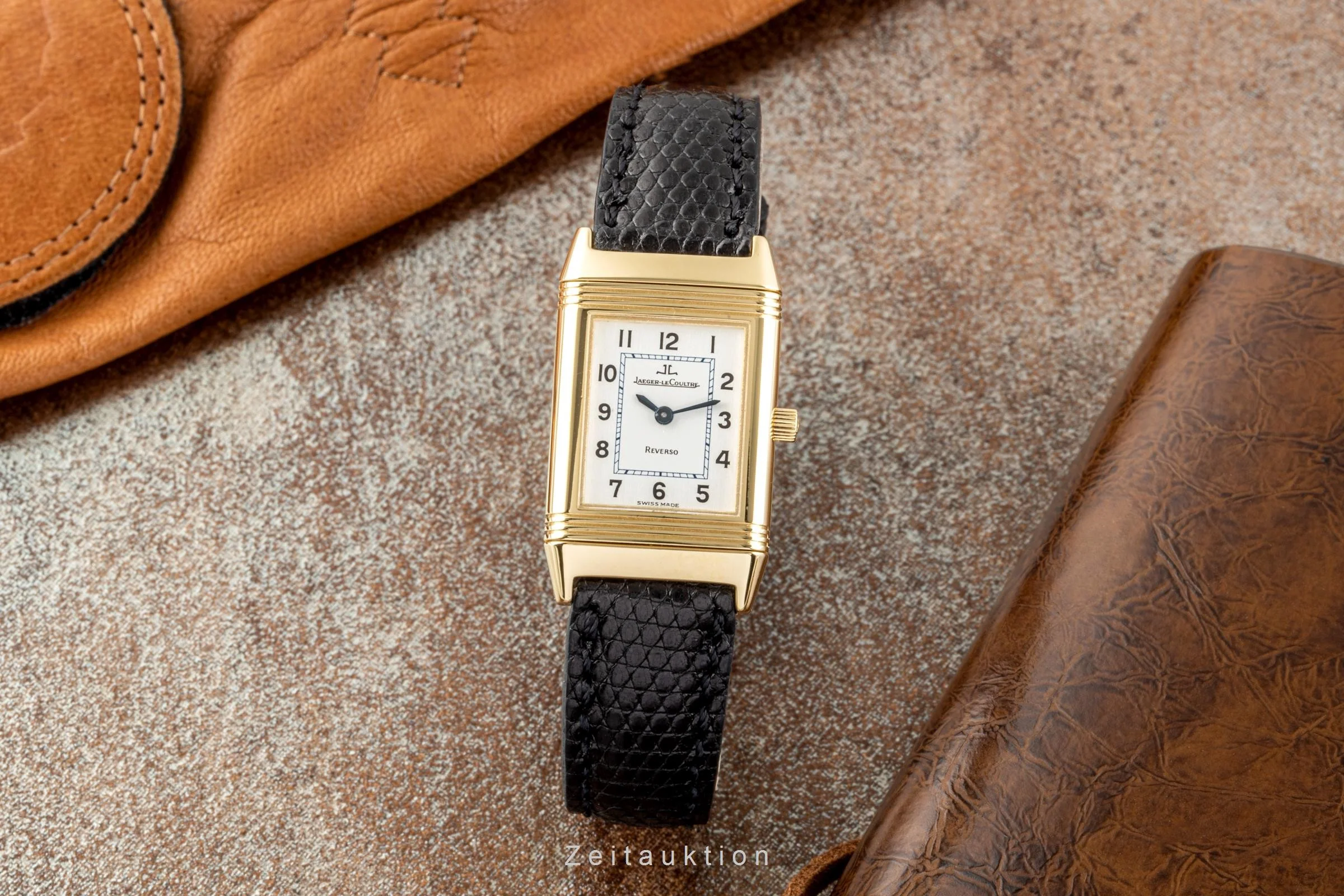 Jaeger LeCoultre Reverso 18 ct gold manual winding women's watch 260.1.86  [2207052] - Image 2