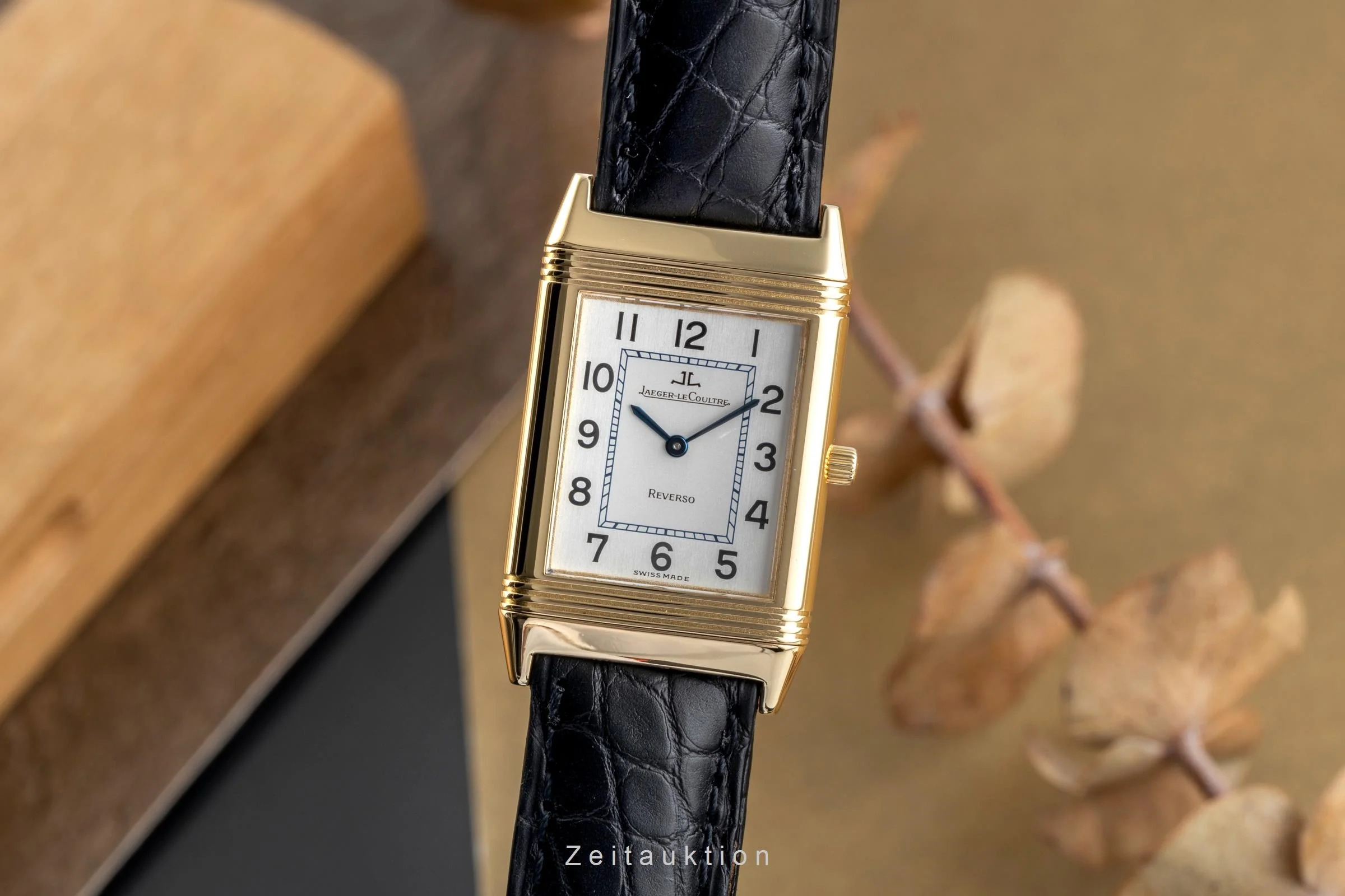 Jaeger LeCoultre Reverso 18 ct gold manual winding women's watch Q2501420  [2502843] - Image 2