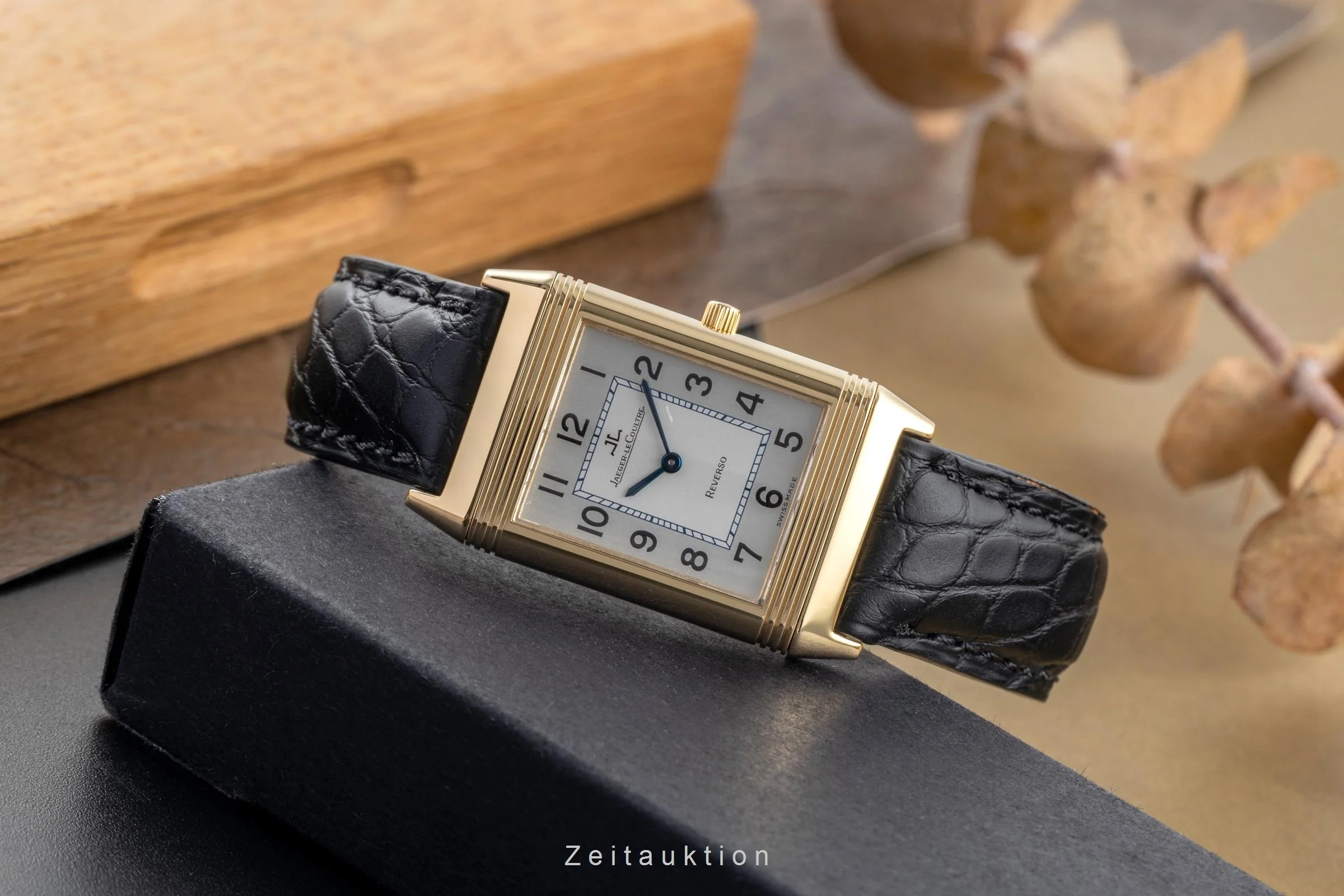 Jaeger LeCoultre Reverso 18 ct gold manual winding women's watch Q2501420  [2502843] - Image 3
