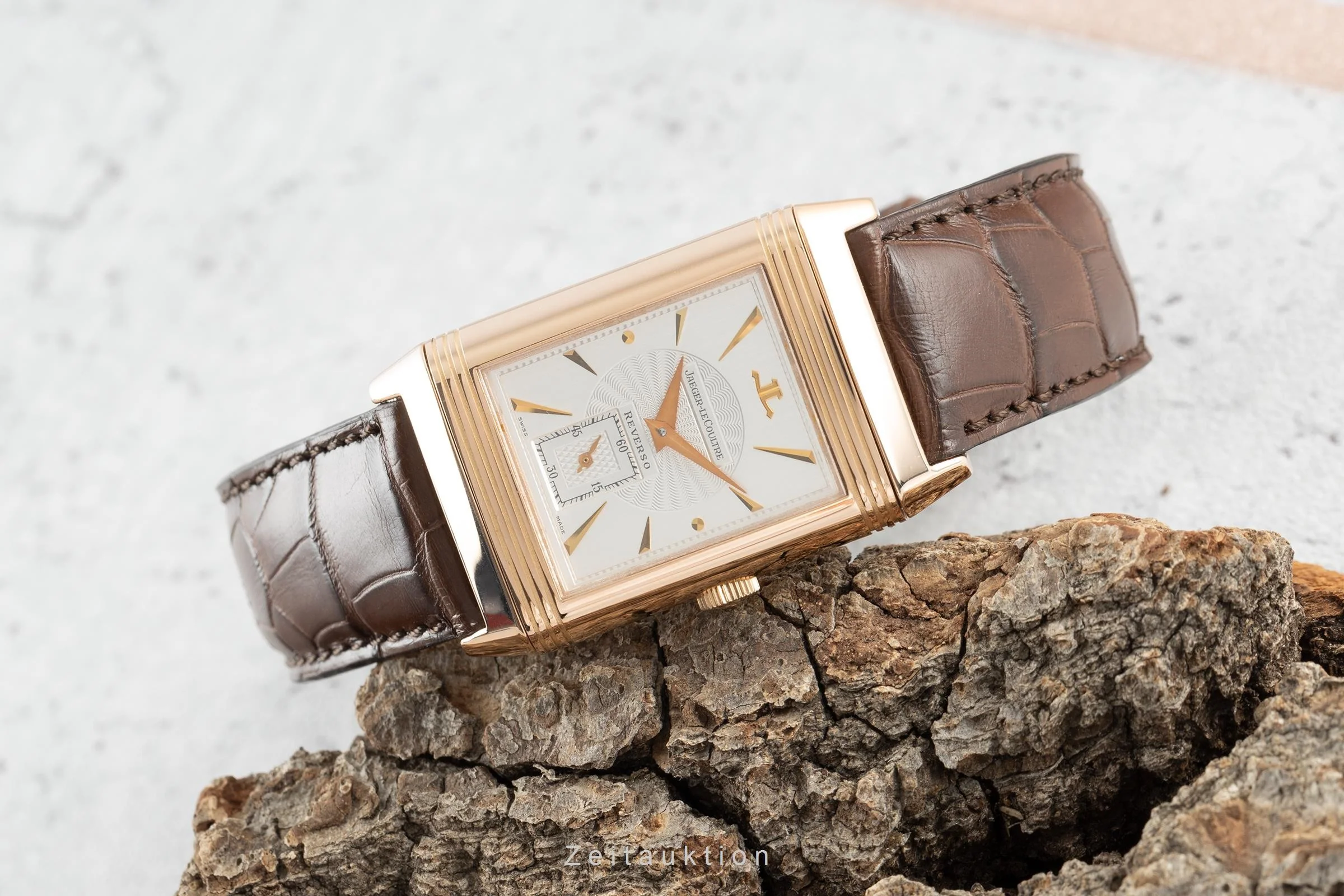Jaeger LeCoultre Reverso 18 ct red gold manual winding men's watch 270.2.62  [2109844] - Image 2
