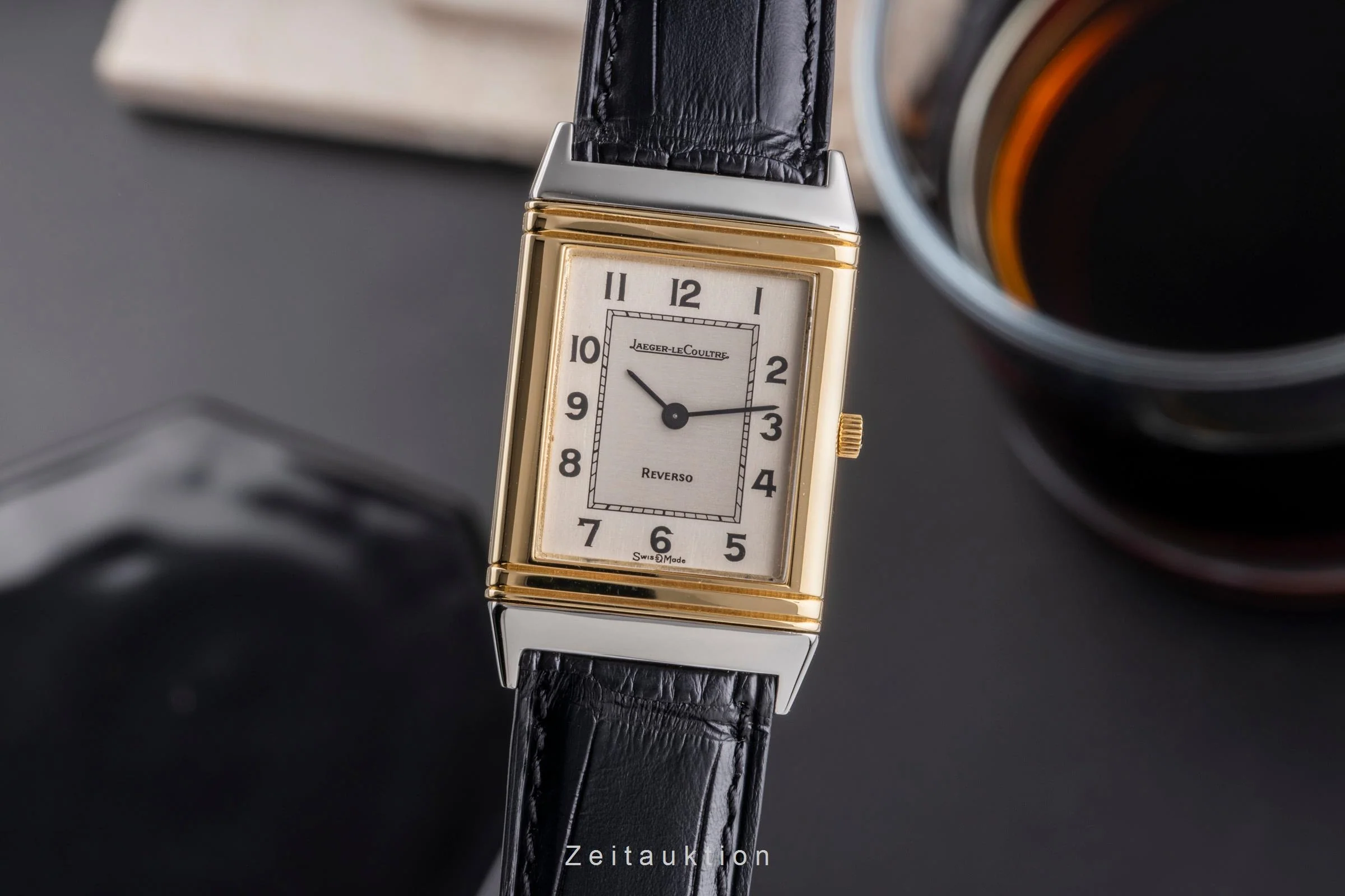Jaeger LeCoultre Reverso steel / gold quartz men's watch 140.105.5  [2504479] - Image 2