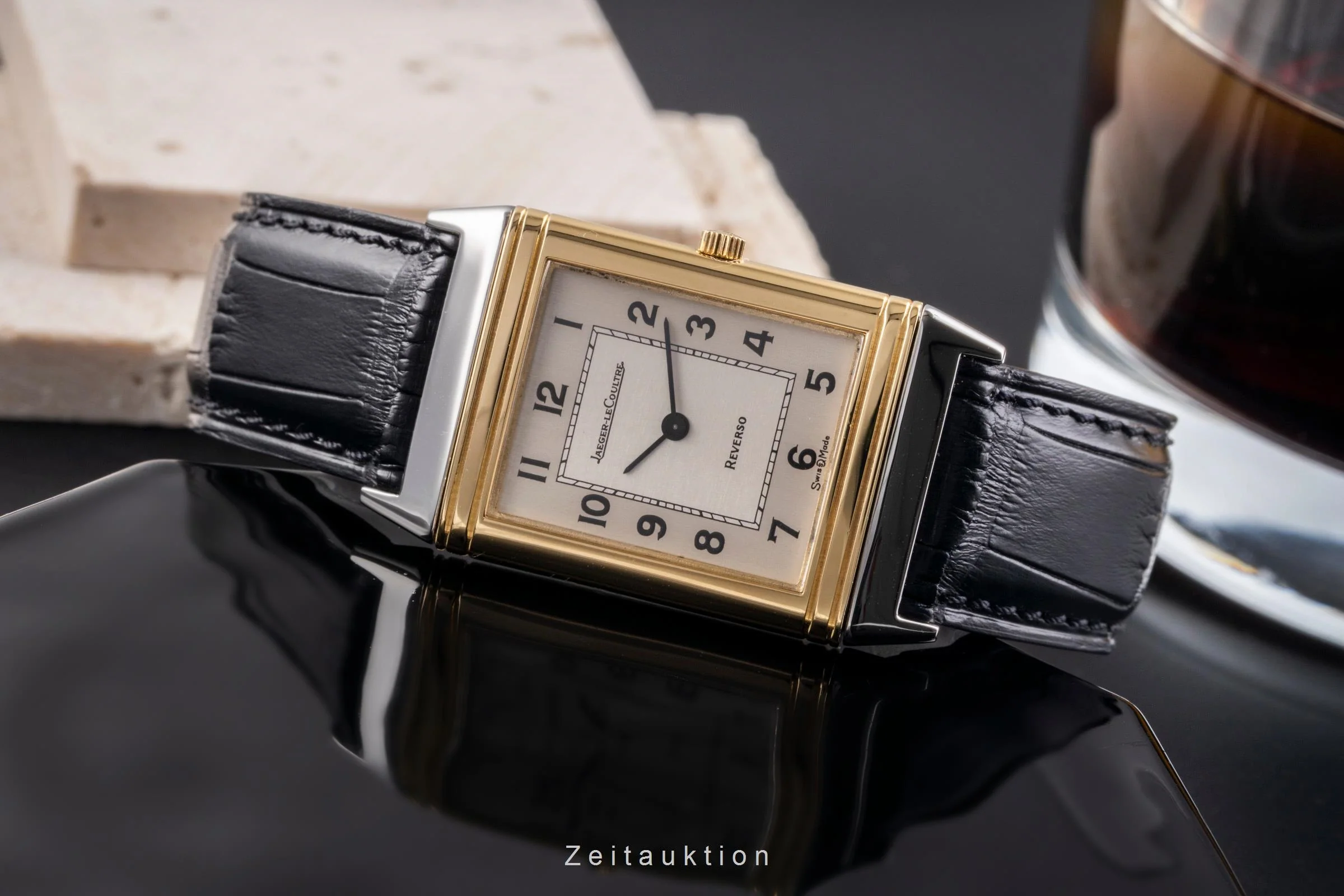 Jaeger LeCoultre Reverso steel / gold quartz men's watch 140.105.5  [2504479] - Image 3