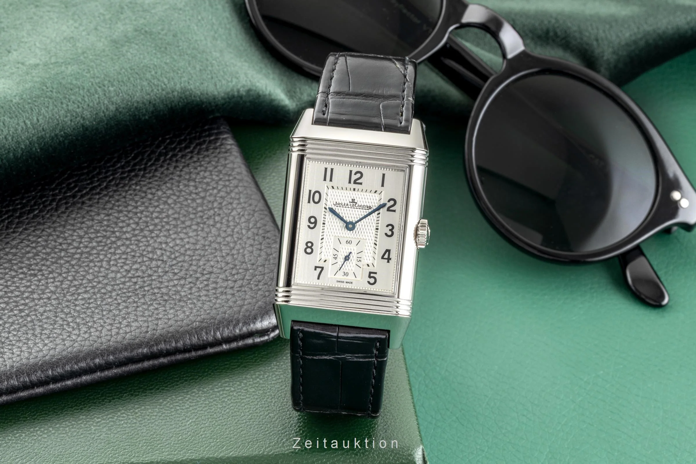 Jaeger LeCoultre Reverso steel manual winding men's watch 215.8.D4/Q3848420 LP: 14300EUR  [2302723] - Image 3