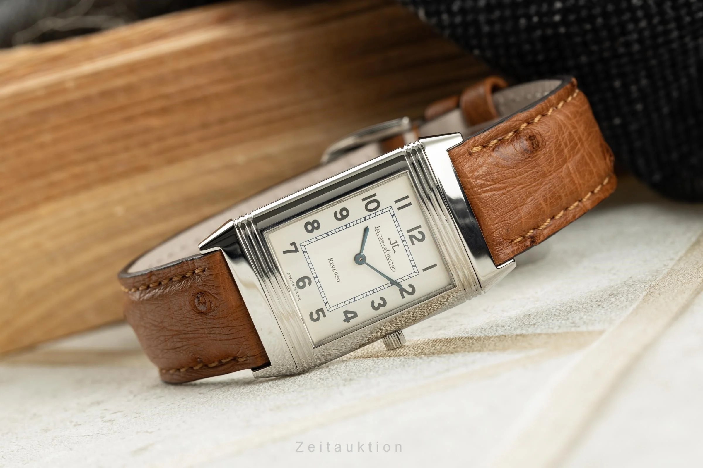 Jaeger LeCoultre Reverso steel manual winding men's watch 250.8.86 LP: 5500EUR  [2200299] - Image 2