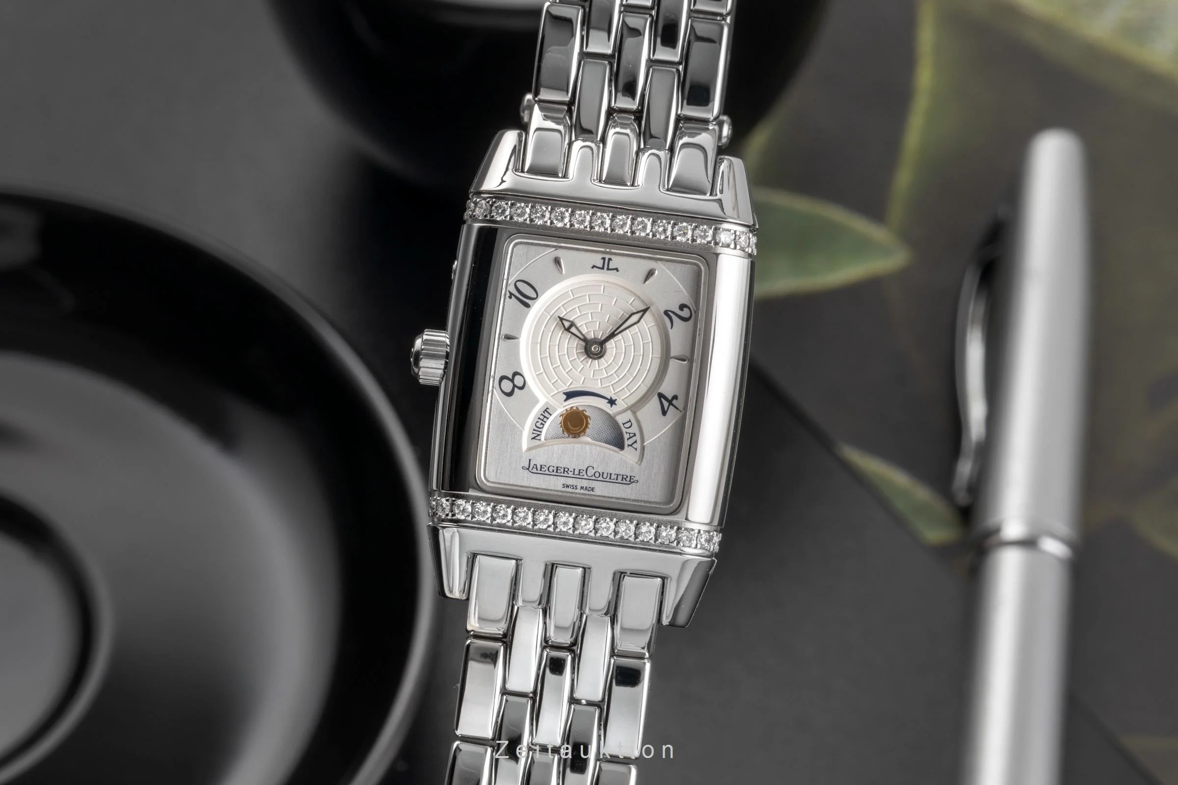 Jaeger LeCoultre Reverso steel manual winding men's watch Q2968120  296.8.74  [2502848] - Image 2