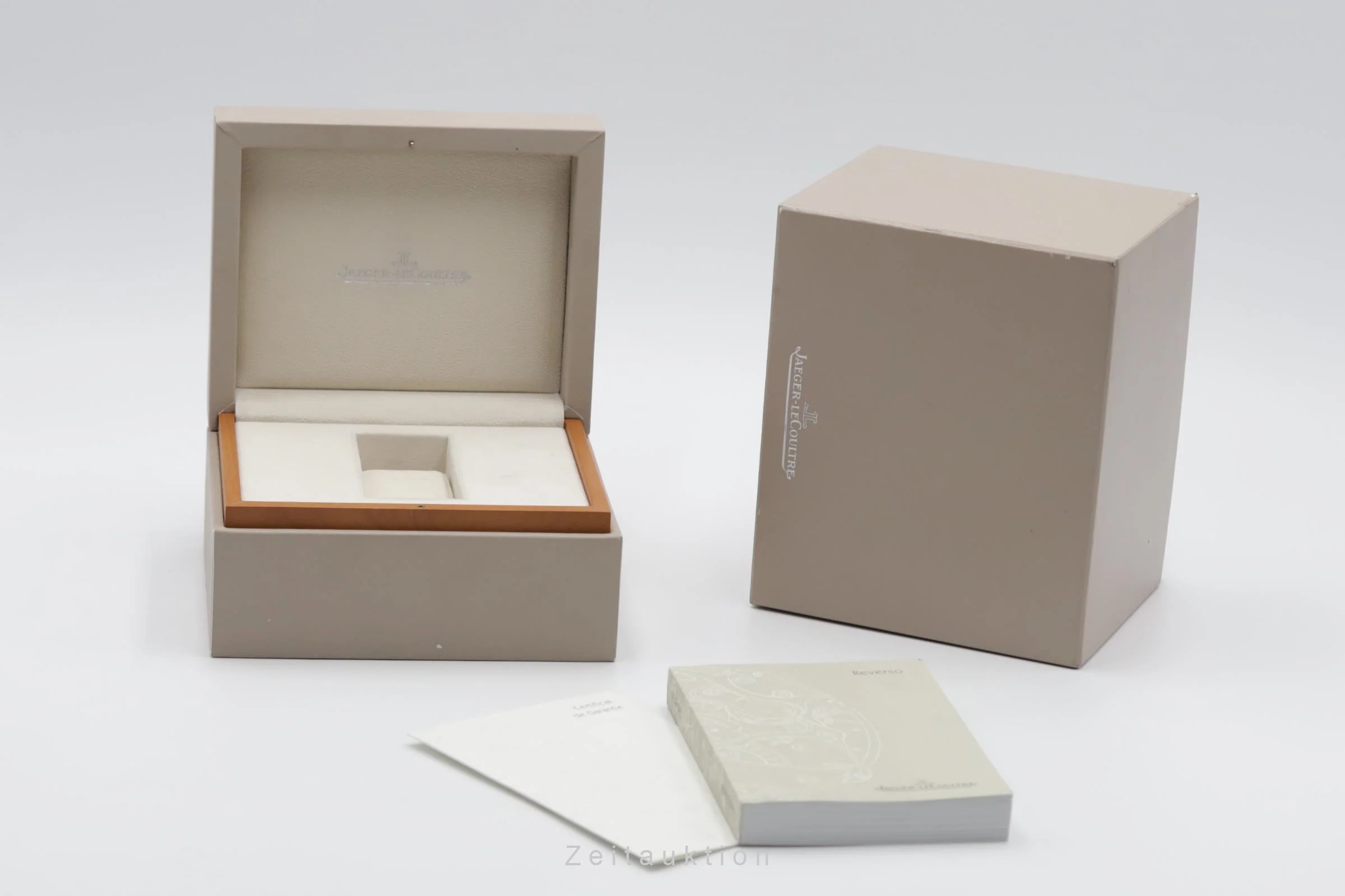 Jaeger LeCoultre Reverso steel manual winding men's watch Q3008420 , 240.8.15  [2504915] - Image 9